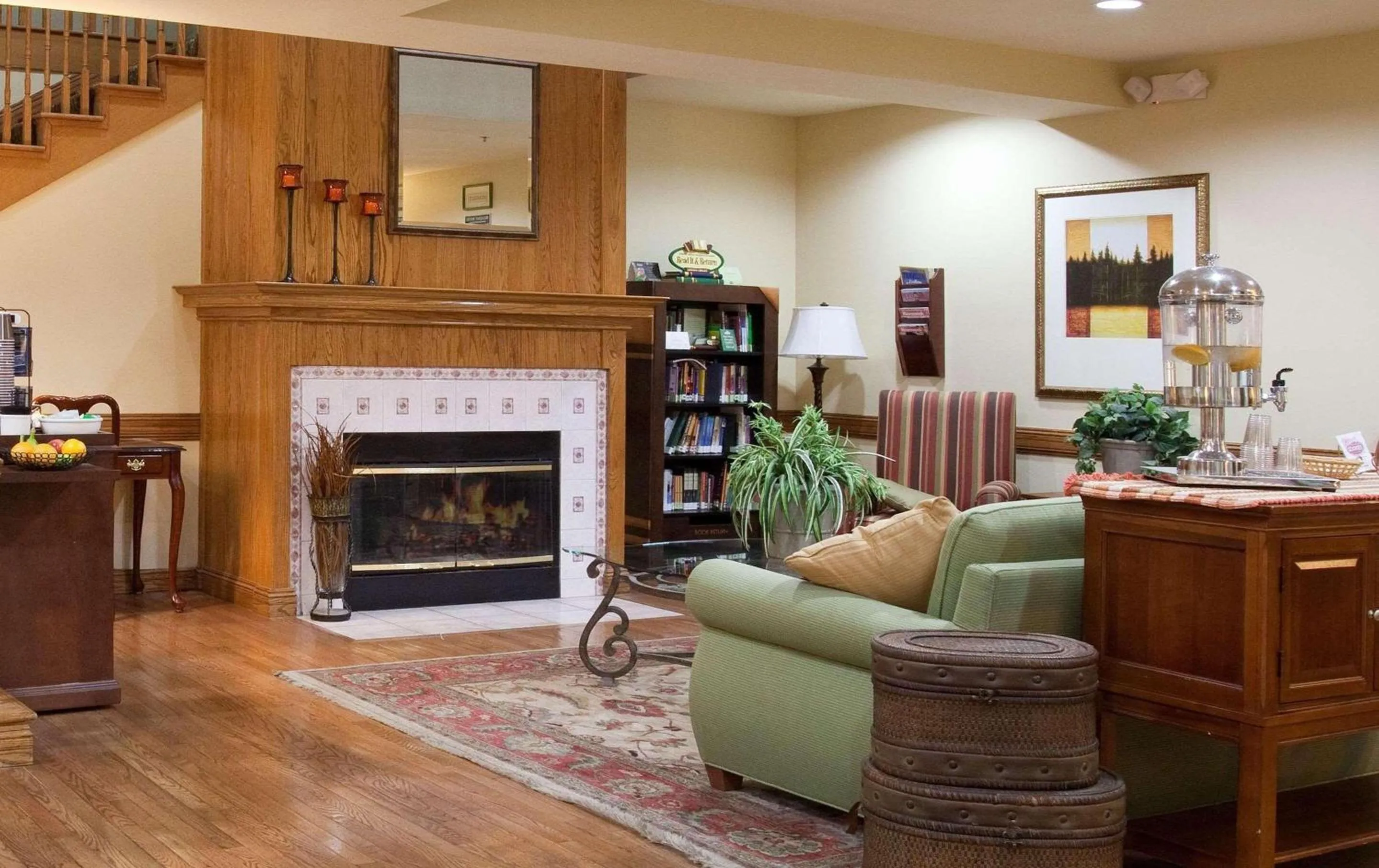 Lobby or reception in Country Inn & Suites by Radisson, Greeley, CO