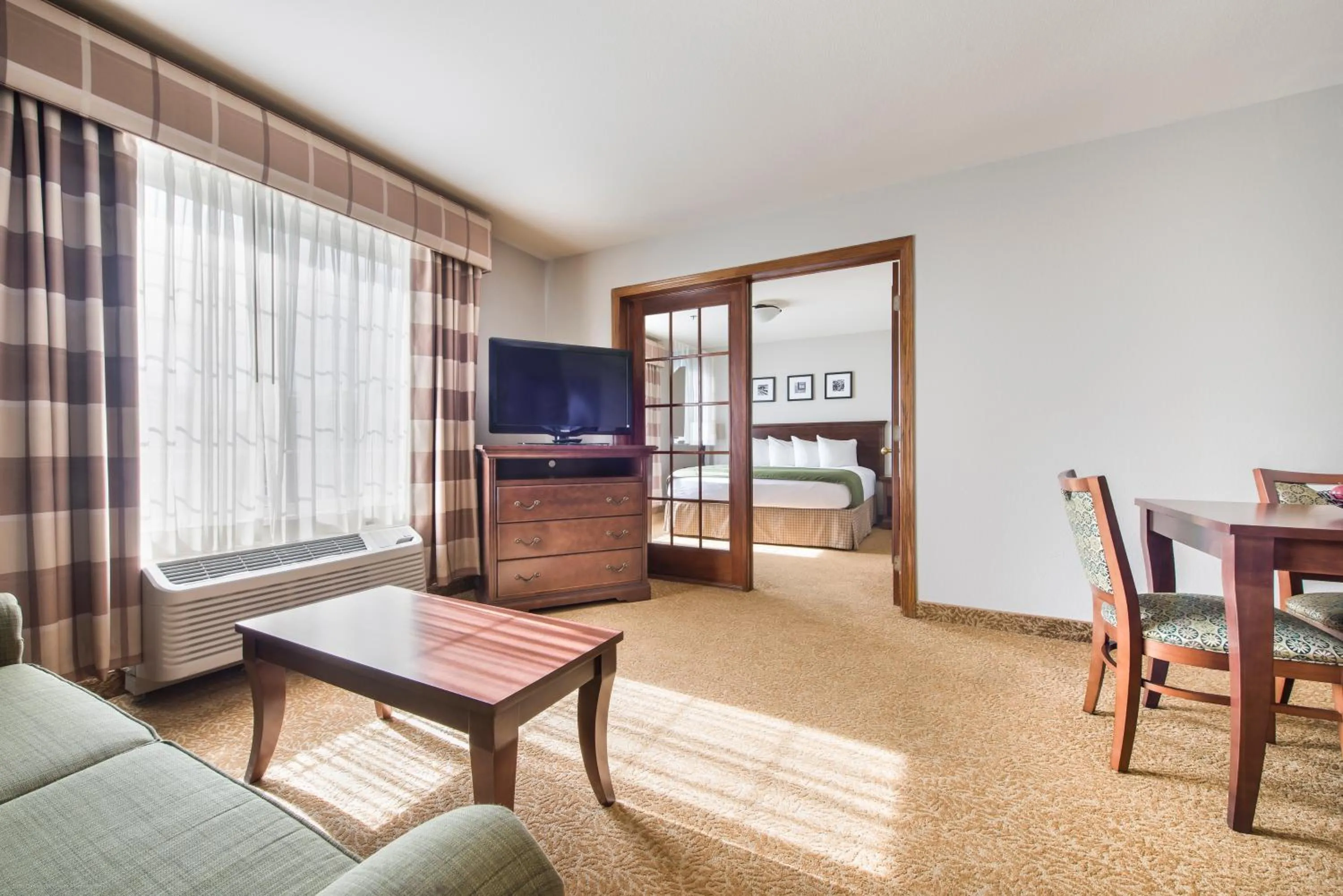 Day in Country Inn & Suites by Radisson, Greeley, CO