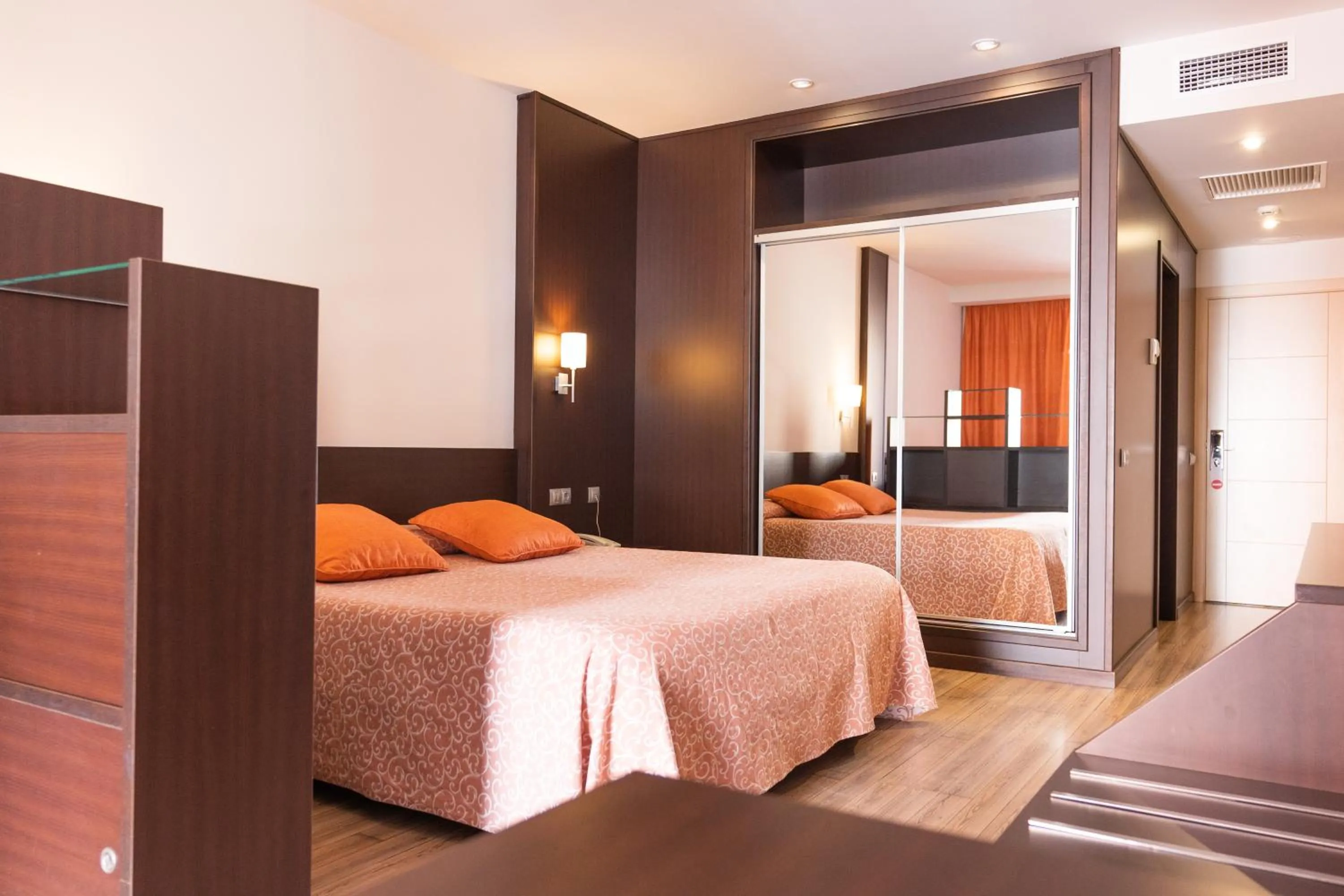 Bed in Hotel Loar Ferreries