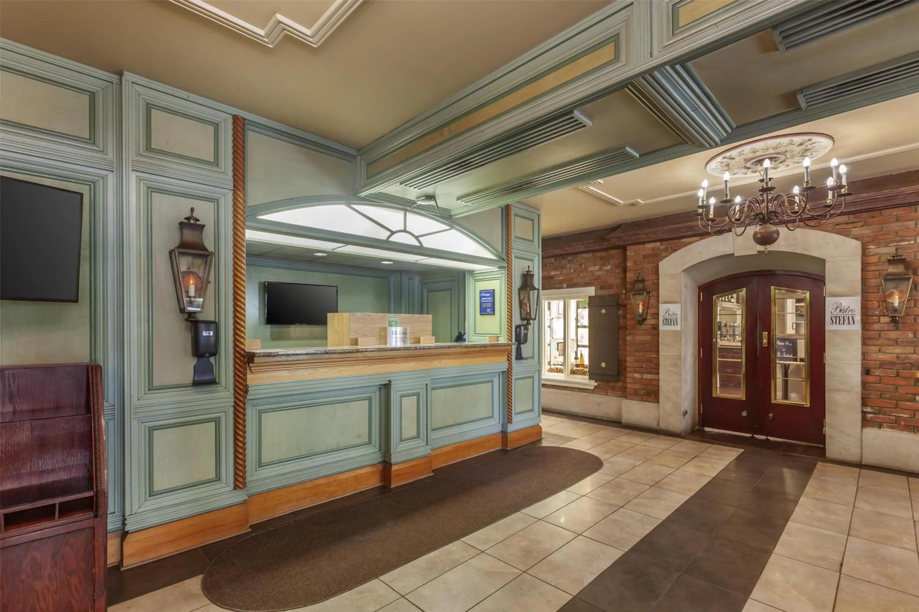 Lobby or reception in Best Western Fireside Inn