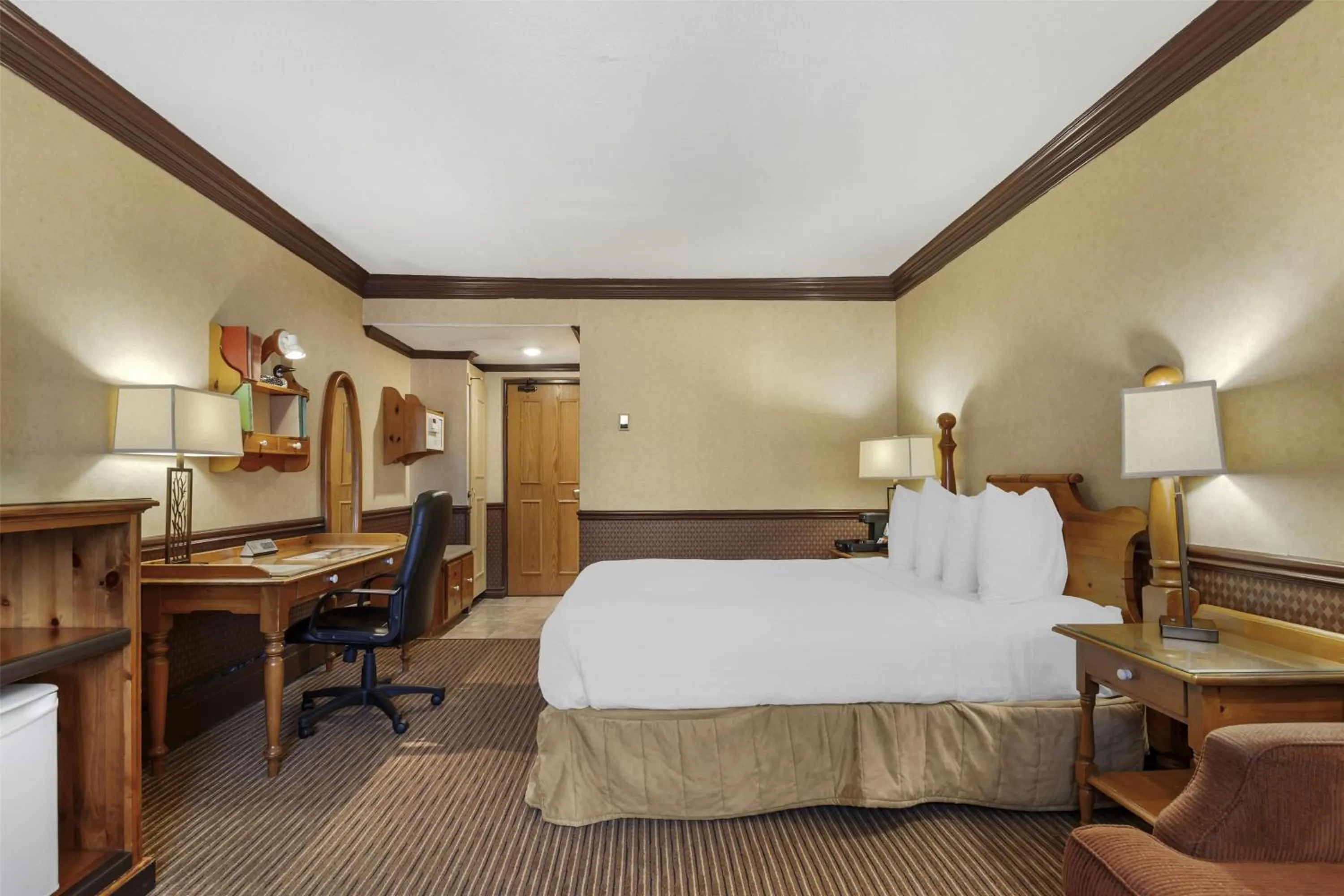 Bedroom, Bed in Best Western Fireside Inn