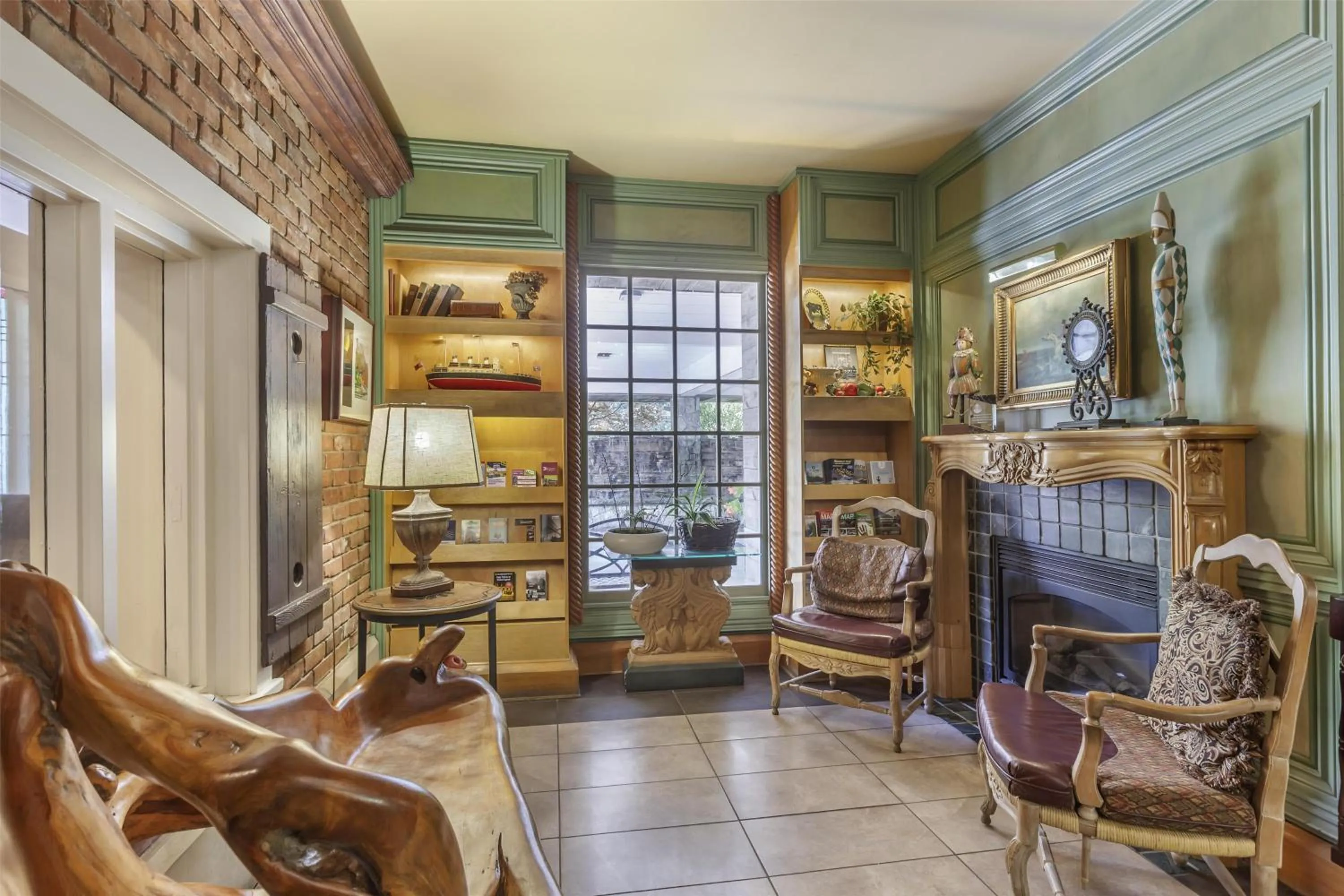 Lobby or reception in Best Western Fireside Inn