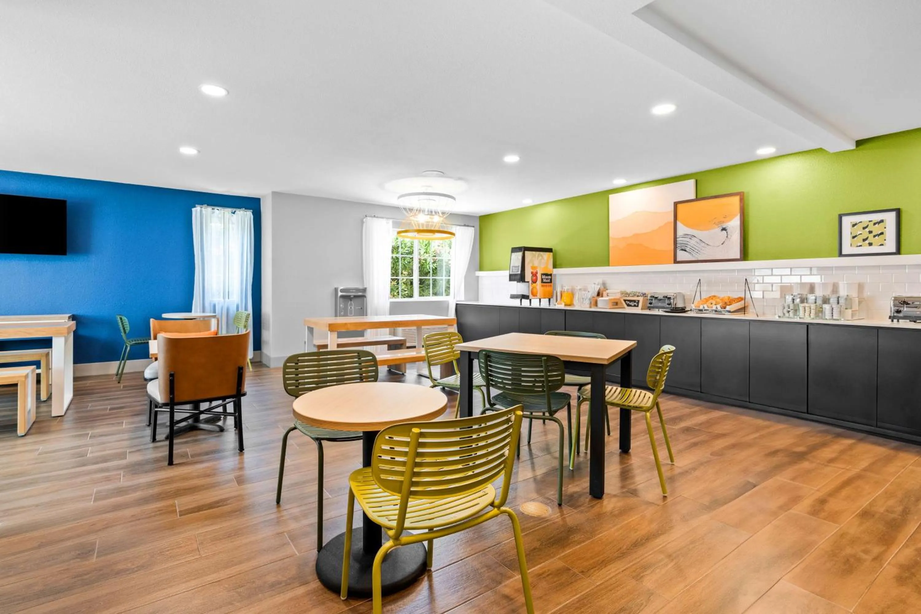 Breakfast in The Yosemite Inn