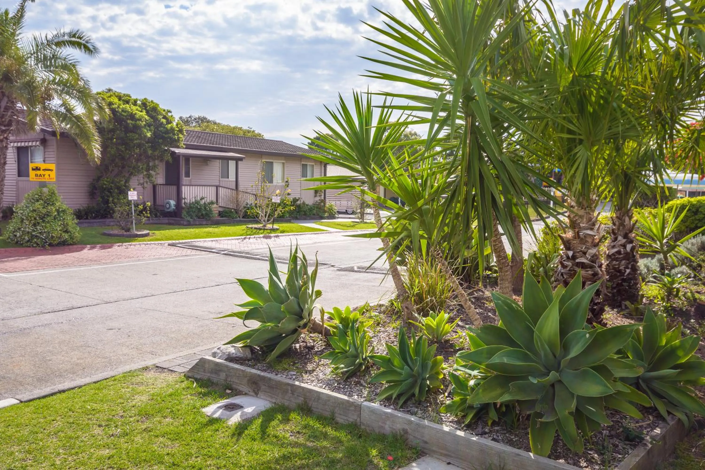 Facade/entrance in Wollongong Surf Leisure Resort
