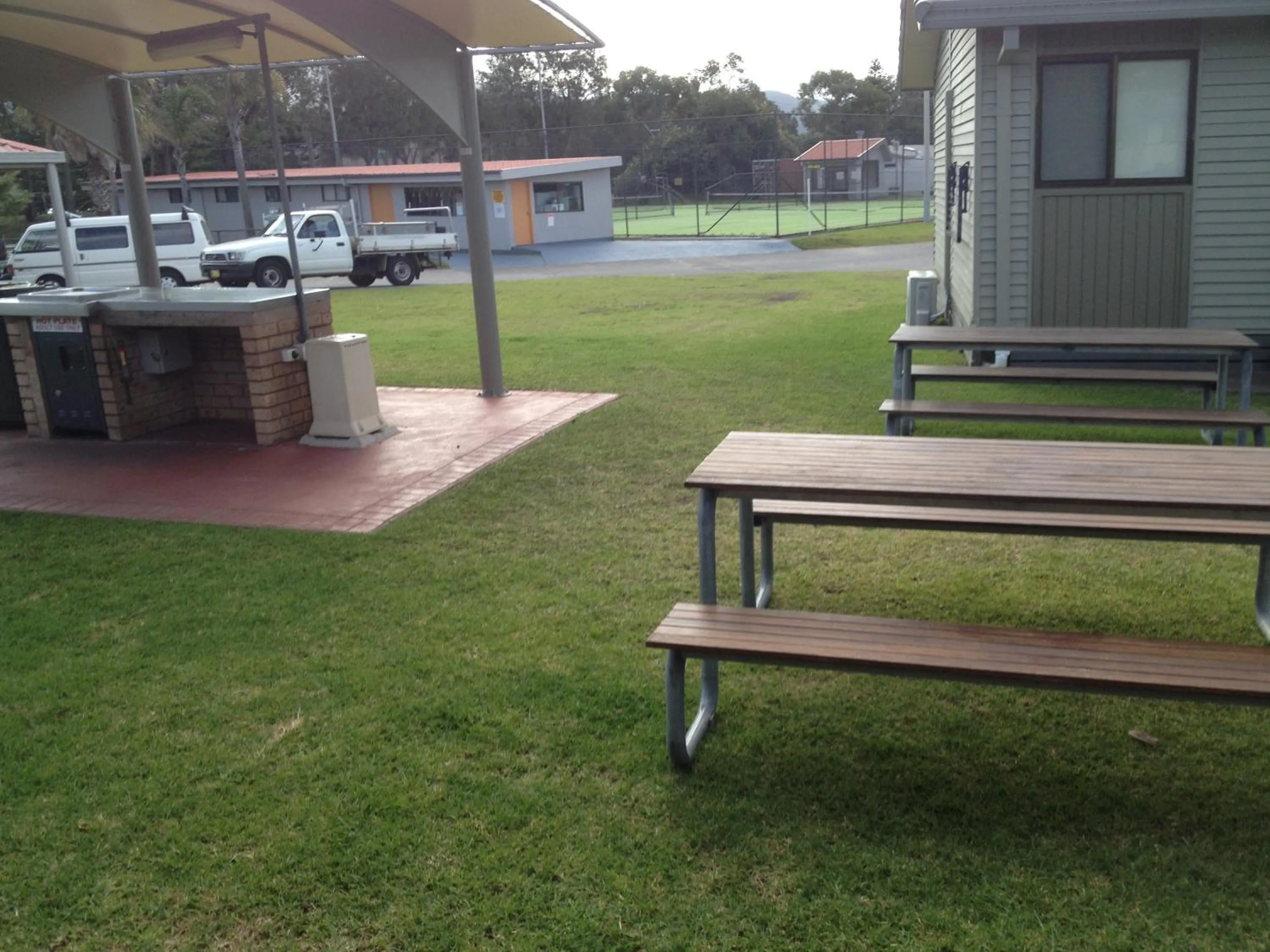 BBQ facilities in Wollongong Surf Leisure Resort