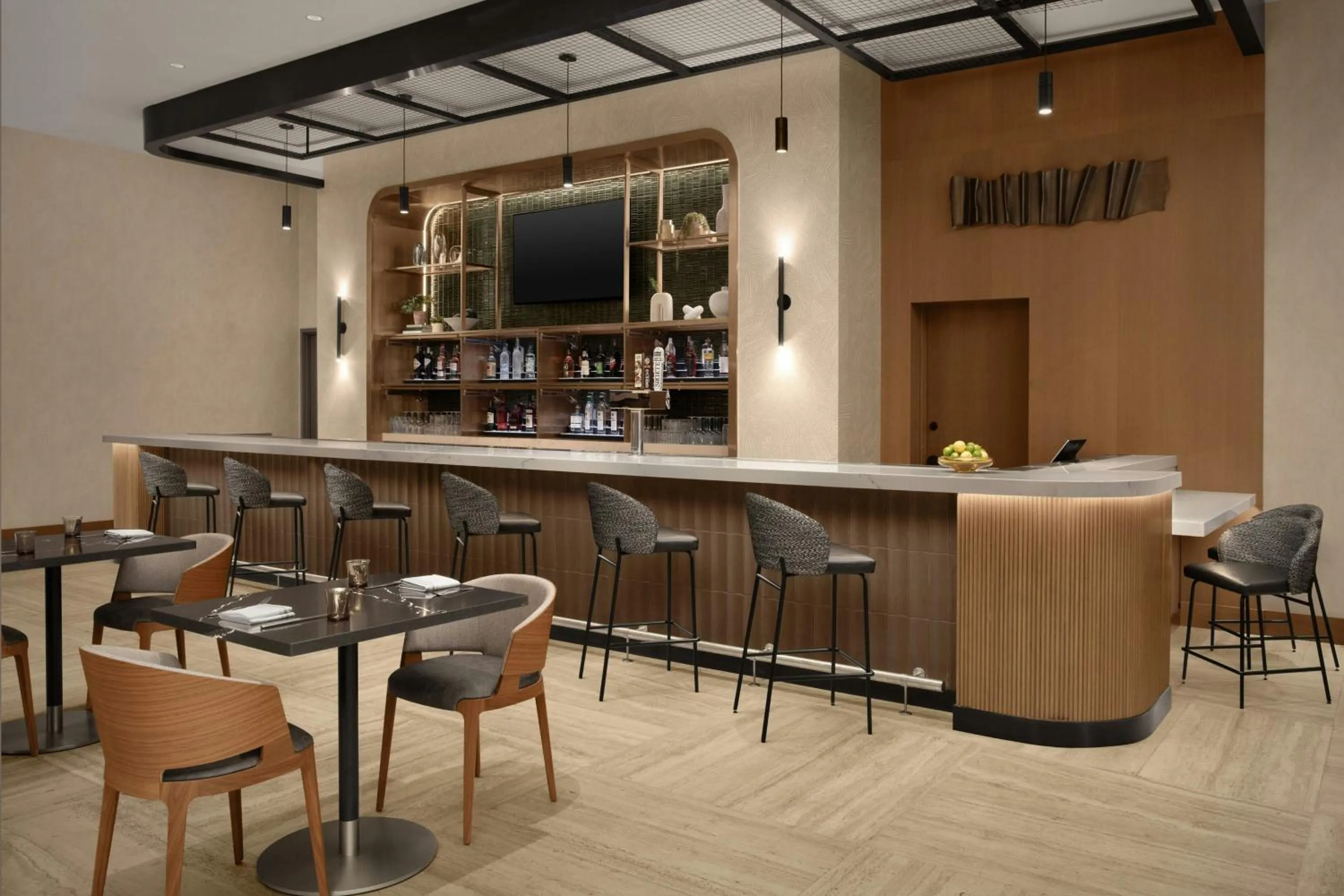 Lounge or bar in Courtyard by Marriott San Diego Downtown Little Italy