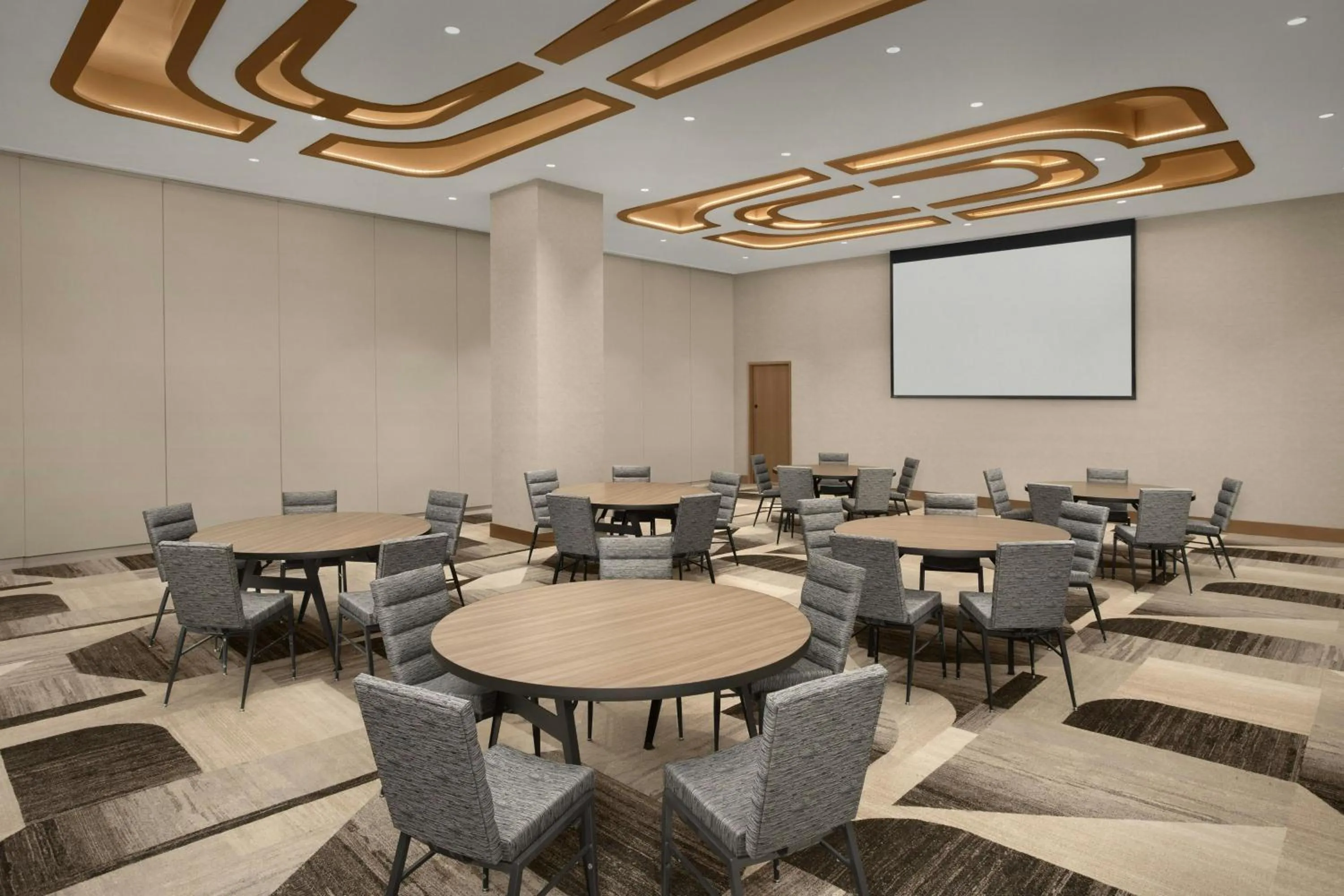 Meeting/conference room in Courtyard by Marriott San Diego Downtown Little Italy