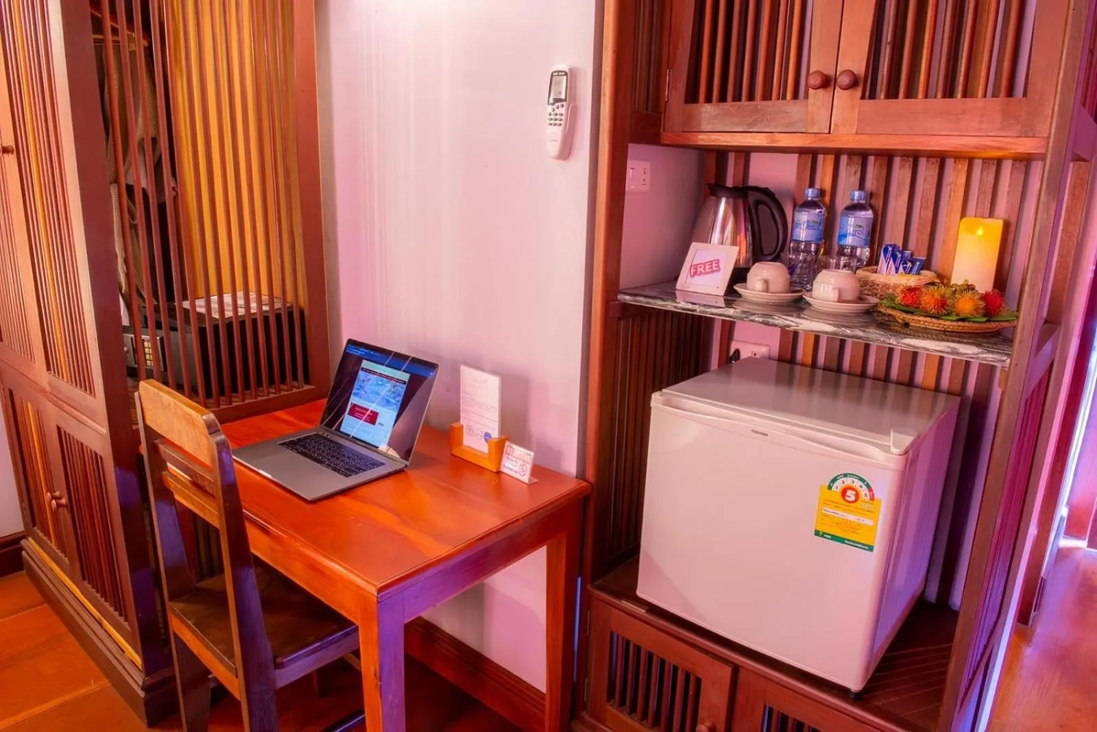 Coffee/tea facilities in Muangthong Boutique Hotel