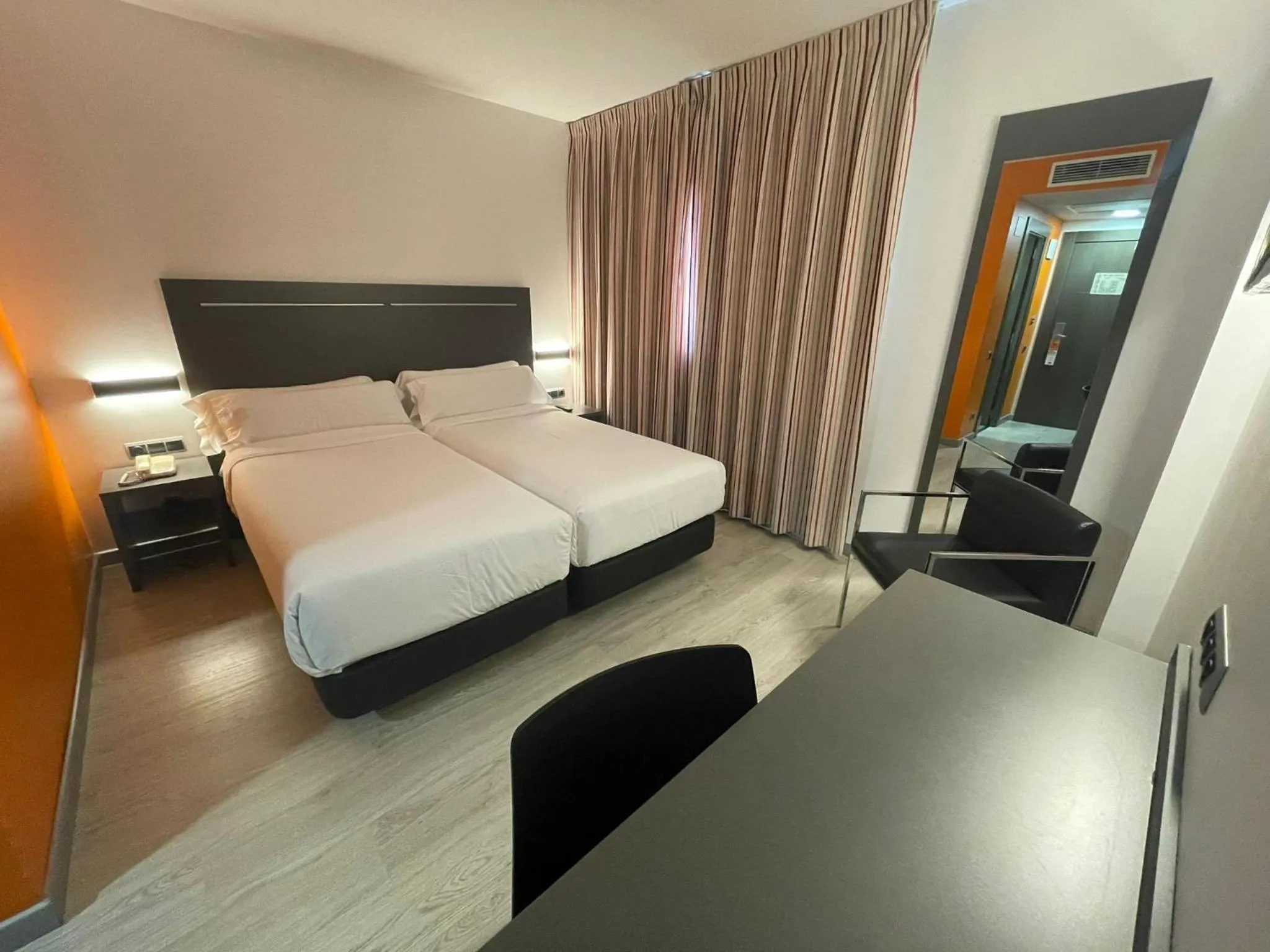 Bed in Hotel H2 Avila