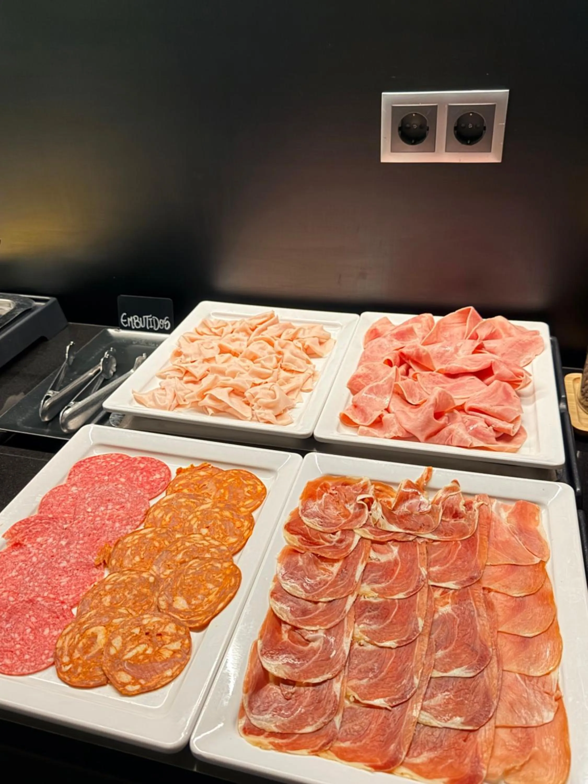 Breakfast in Hotel H2 Avila