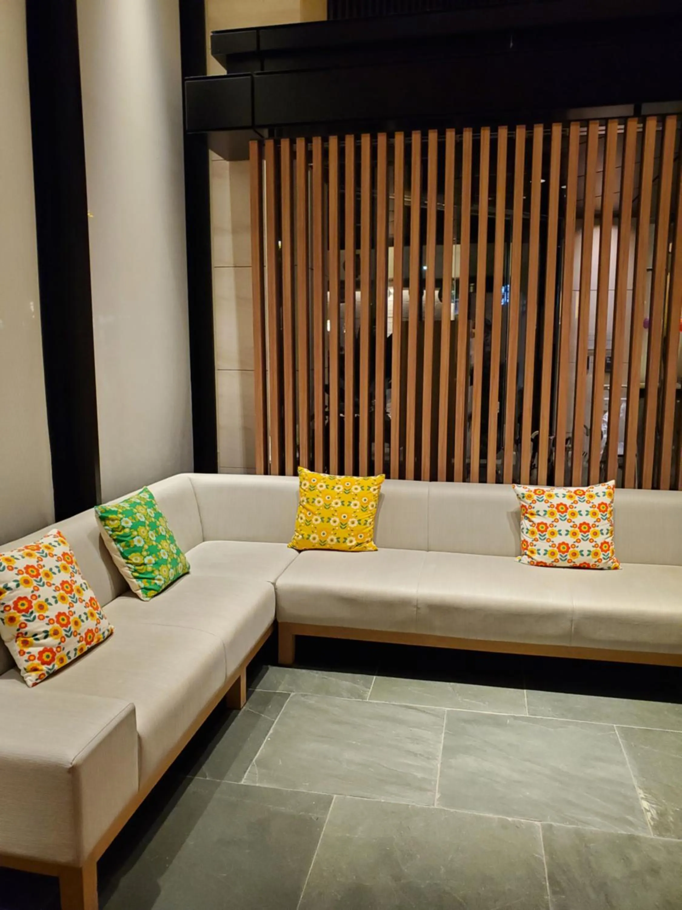 Seating area in Tokyu Stay Kamata - Tokyo Haneda