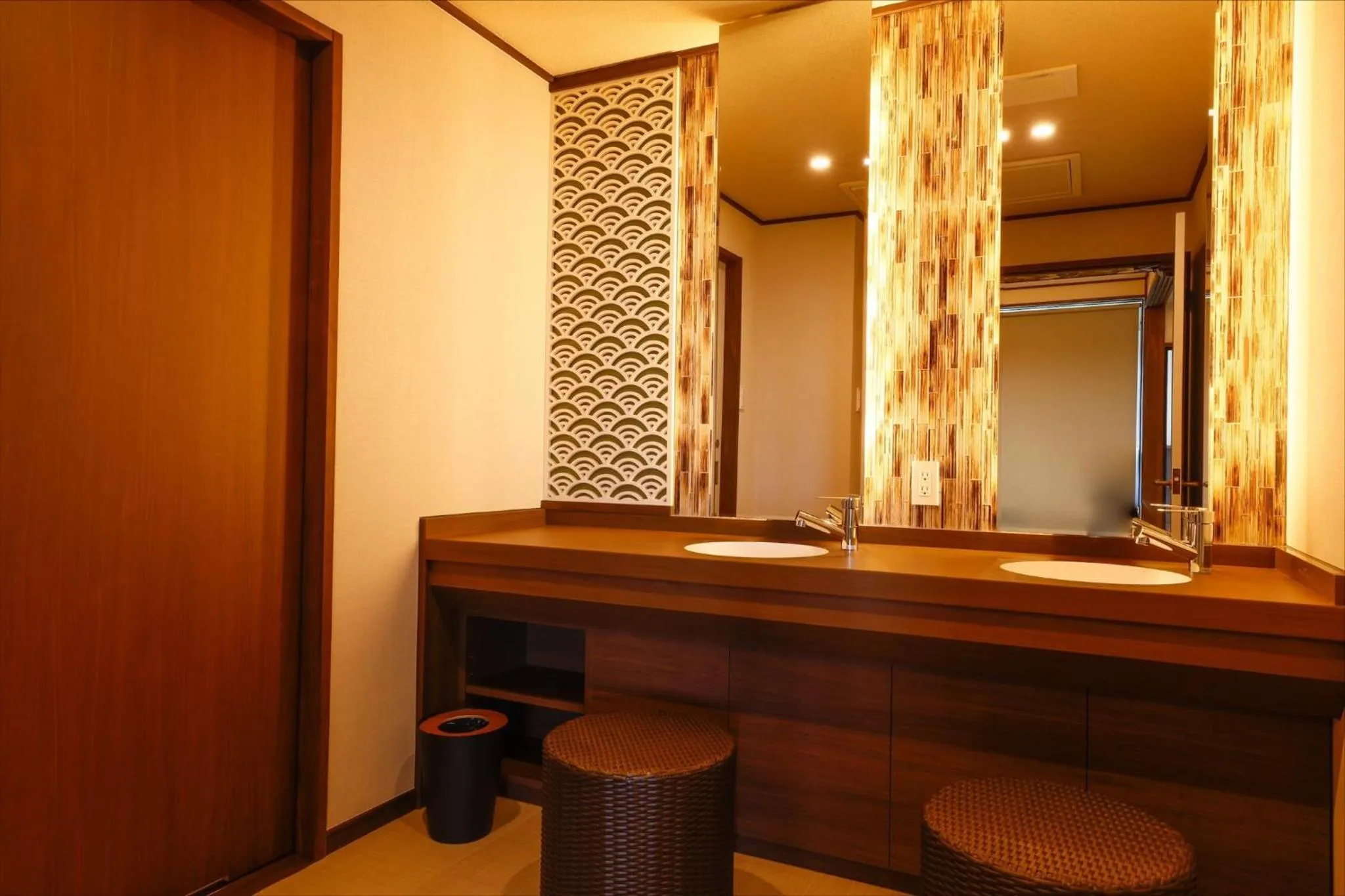 Photo of the whole room in Toba View Hotel Hanashinju