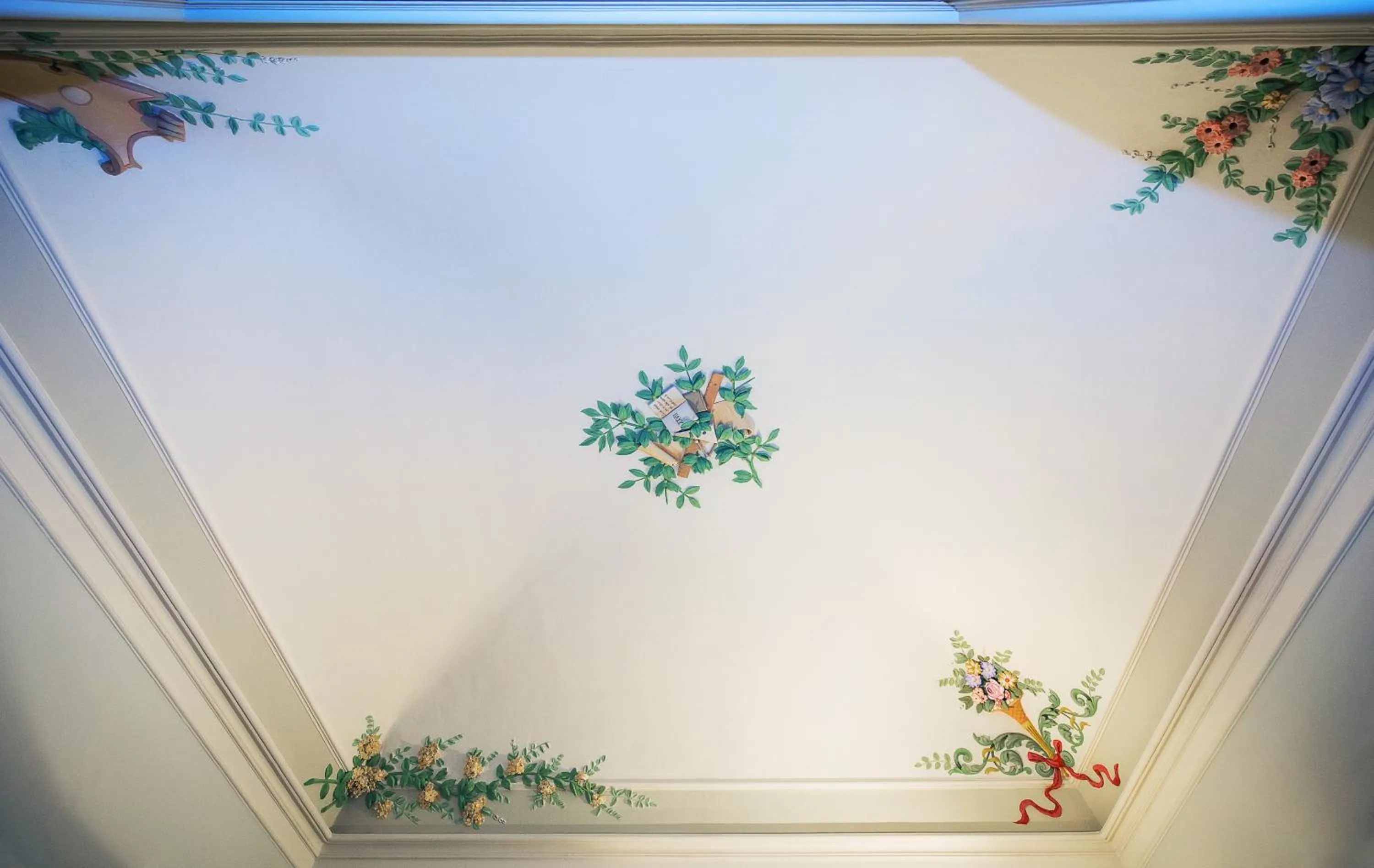 Decorative detail in Magione del Re