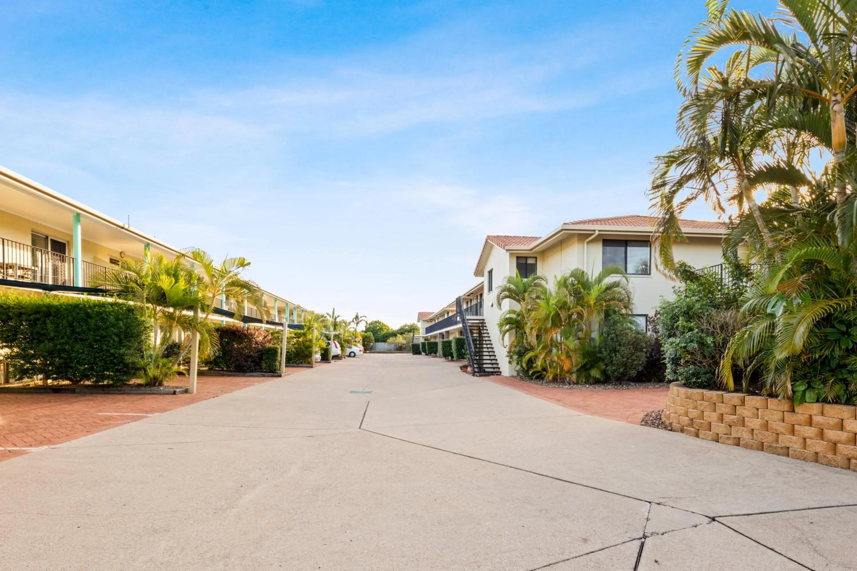 Arlia Sands Apartments