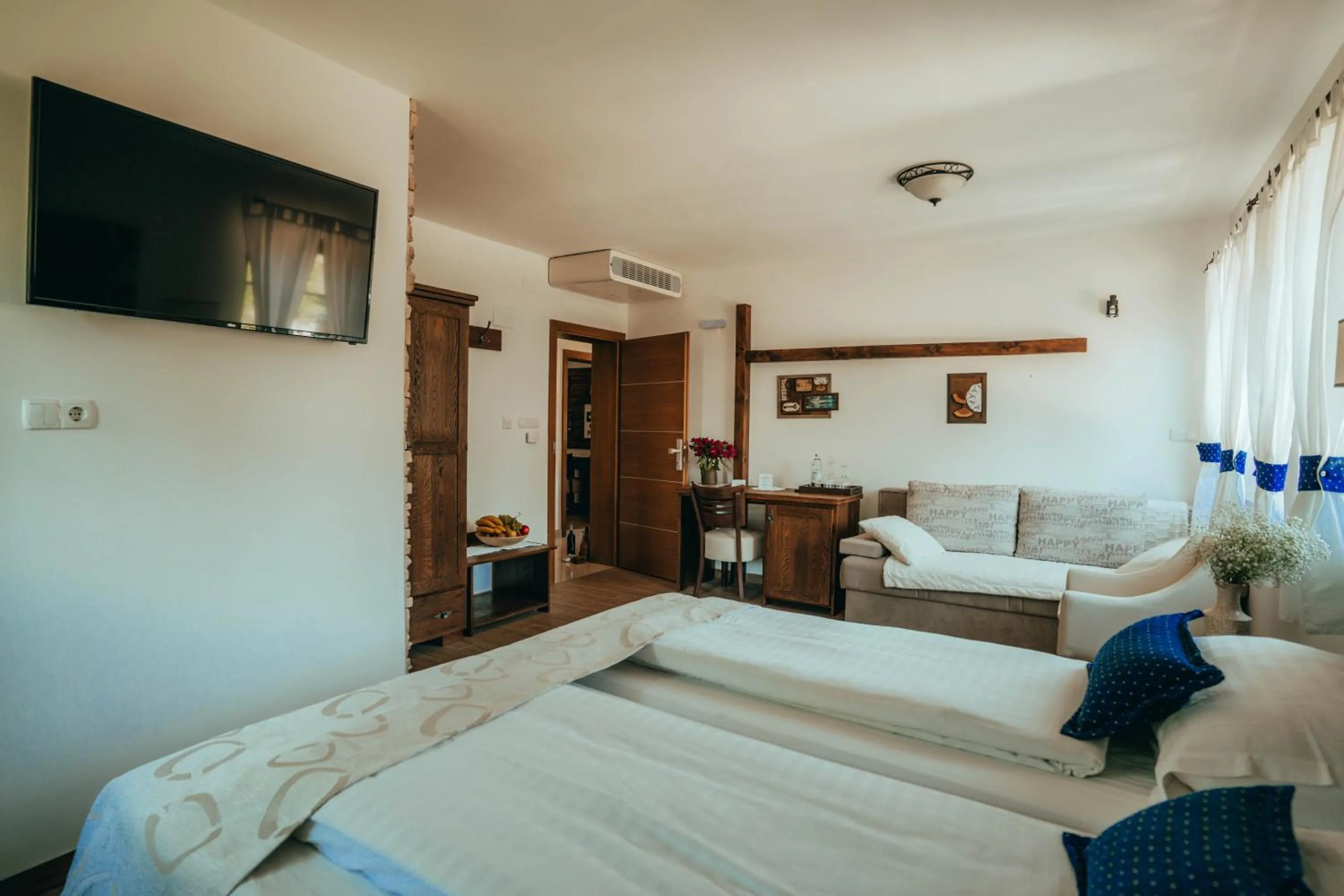 Bed in Plitvice Luxury Etno Garden