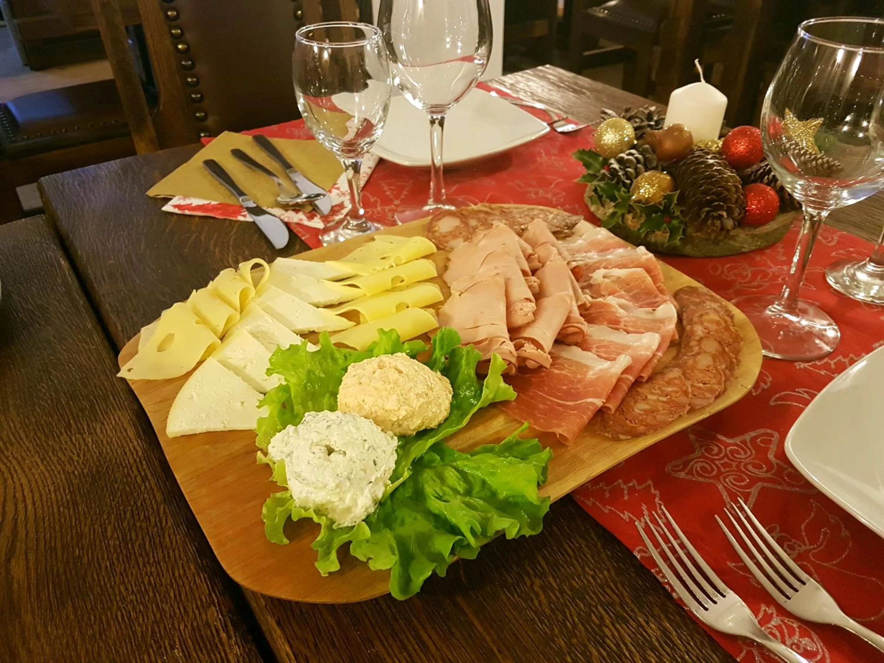 Restaurant/places to eat in Plitvice Luxury Etno Garden