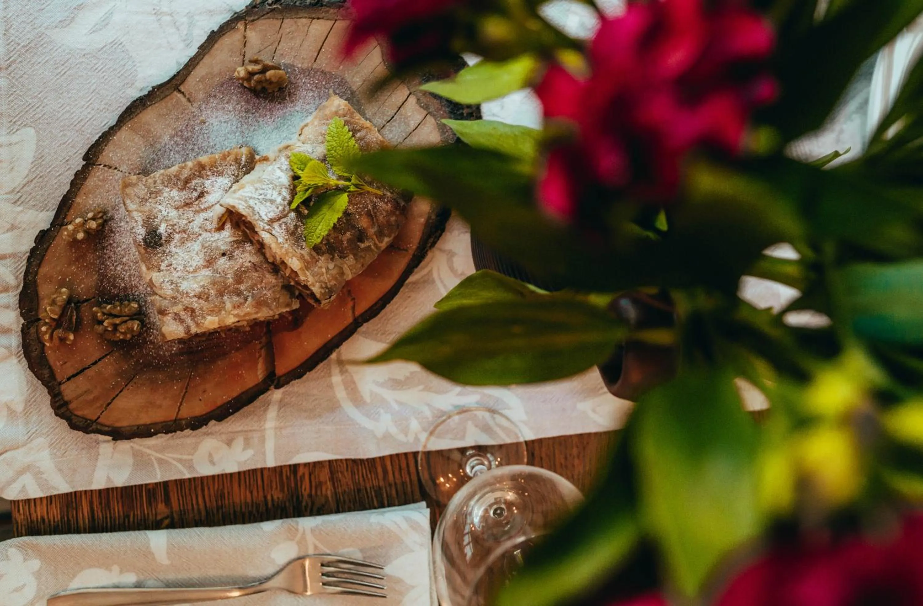 Restaurant/places to eat in Plitvice Luxury Etno Garden