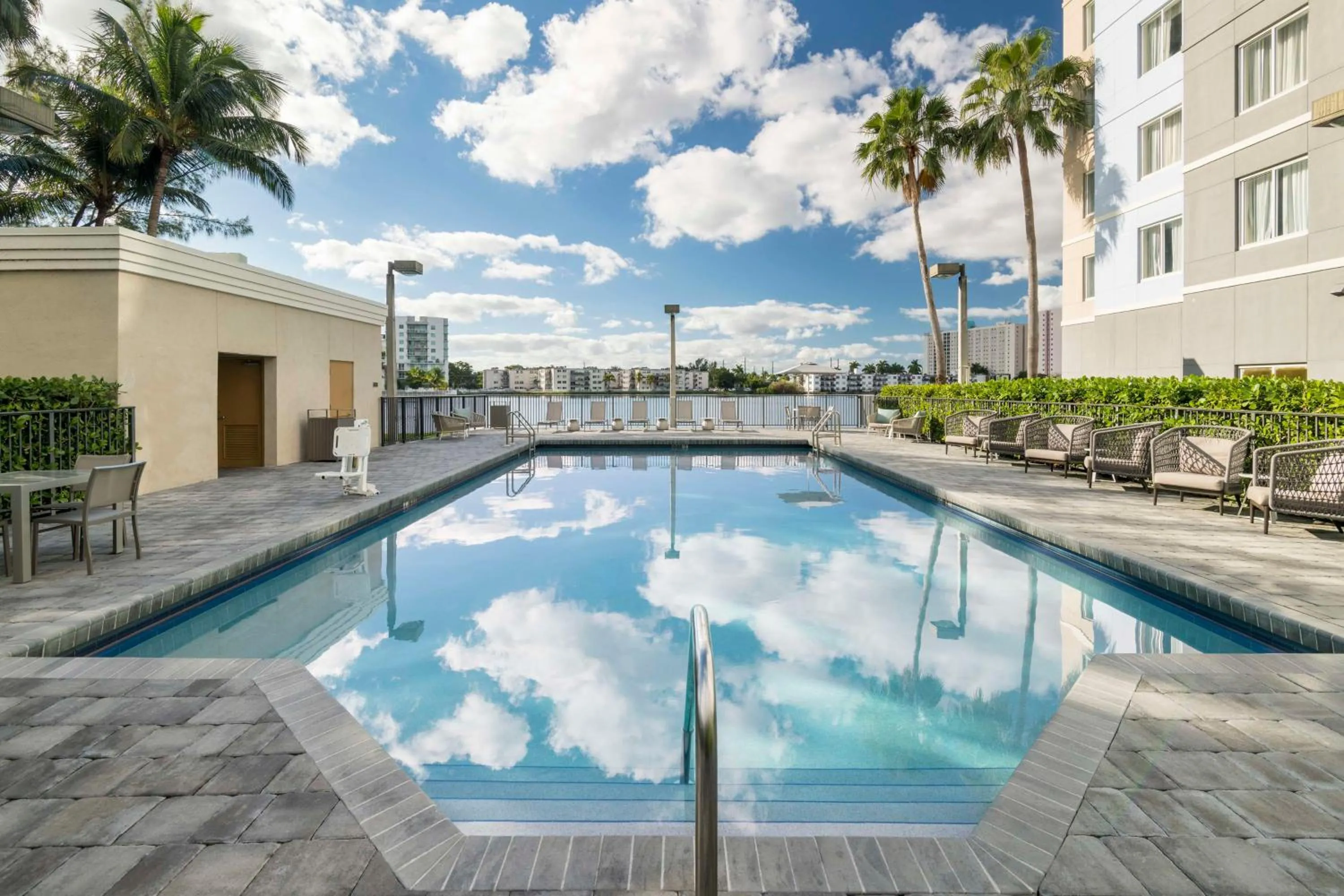 Pool view in Homewood Suites Miami Airport/Blue Lagoon