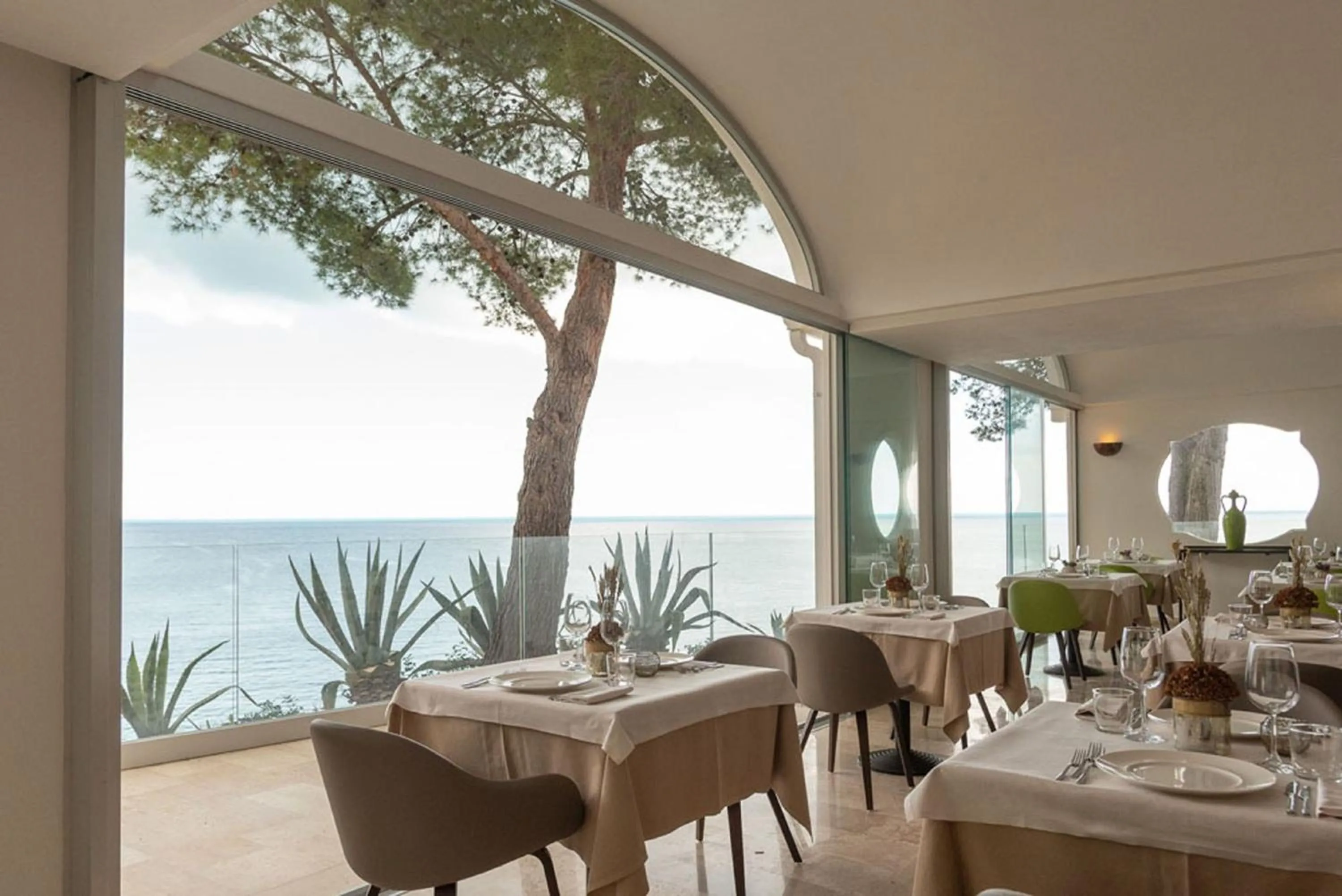 Restaurant/places to eat in Baia Delle Zagare - Handwritten Collection