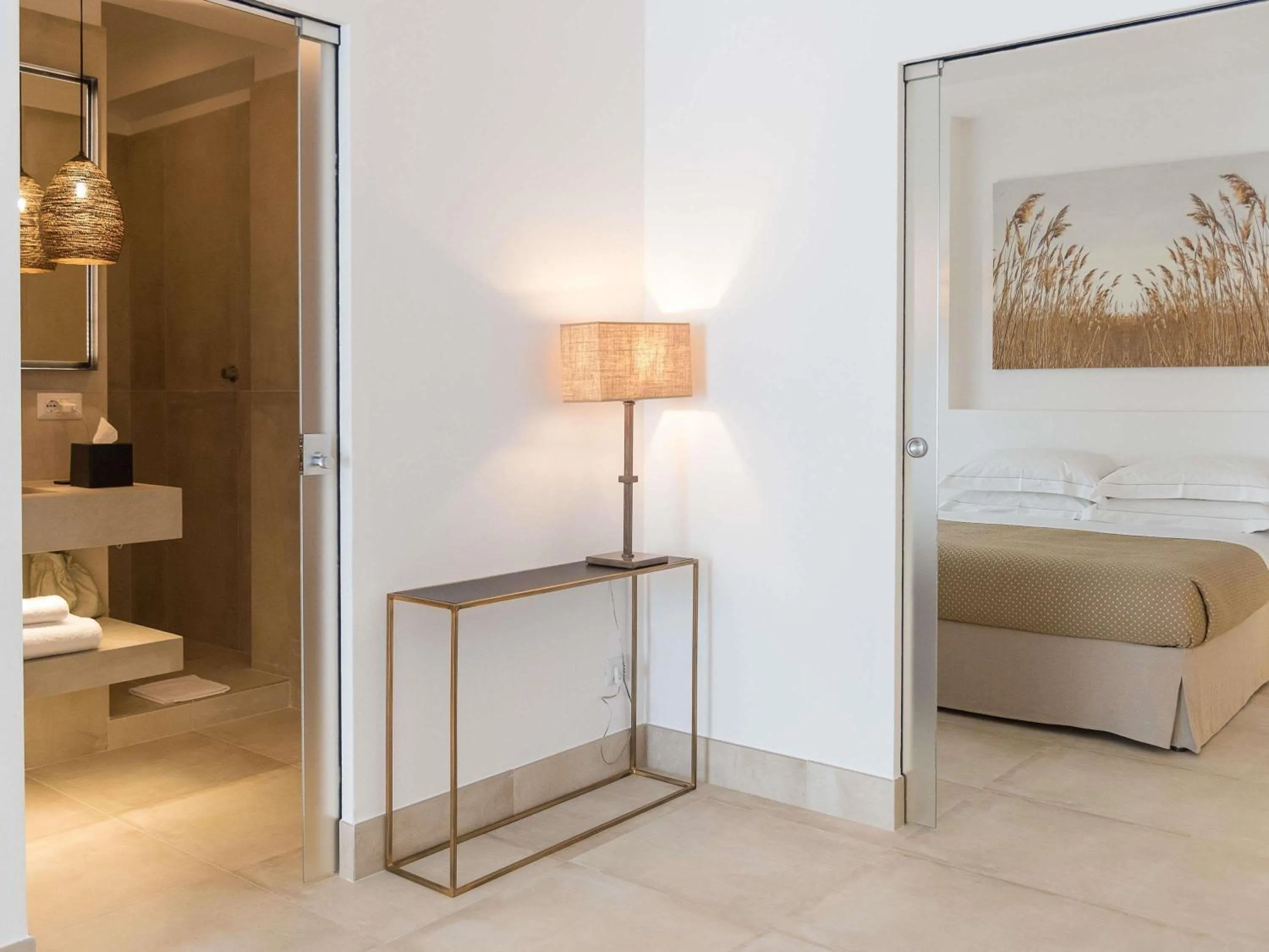 Bedroom in Baia Delle Zagare - Handwritten Collection