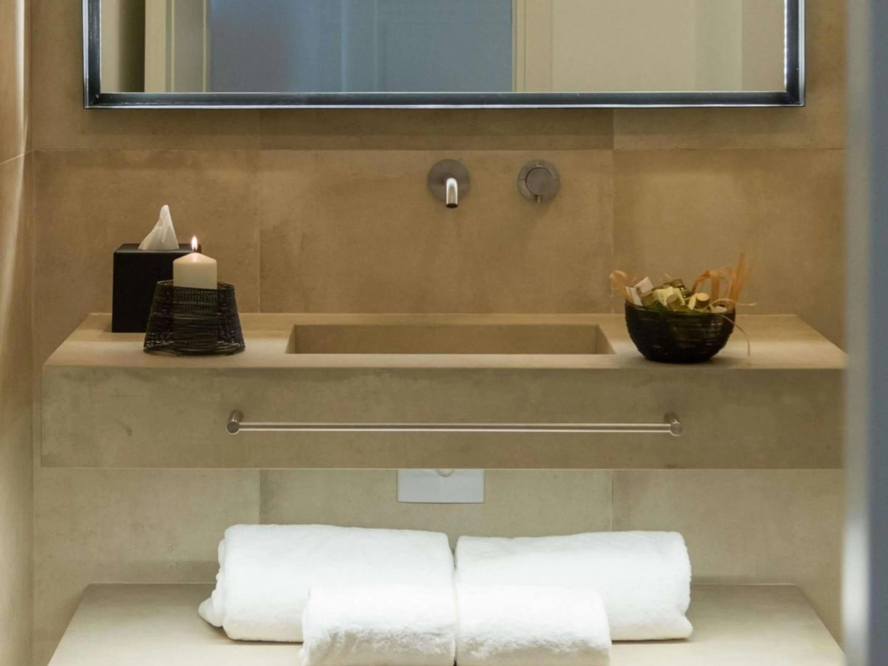 Bedroom in Baia Delle Zagare - Handwritten Collection