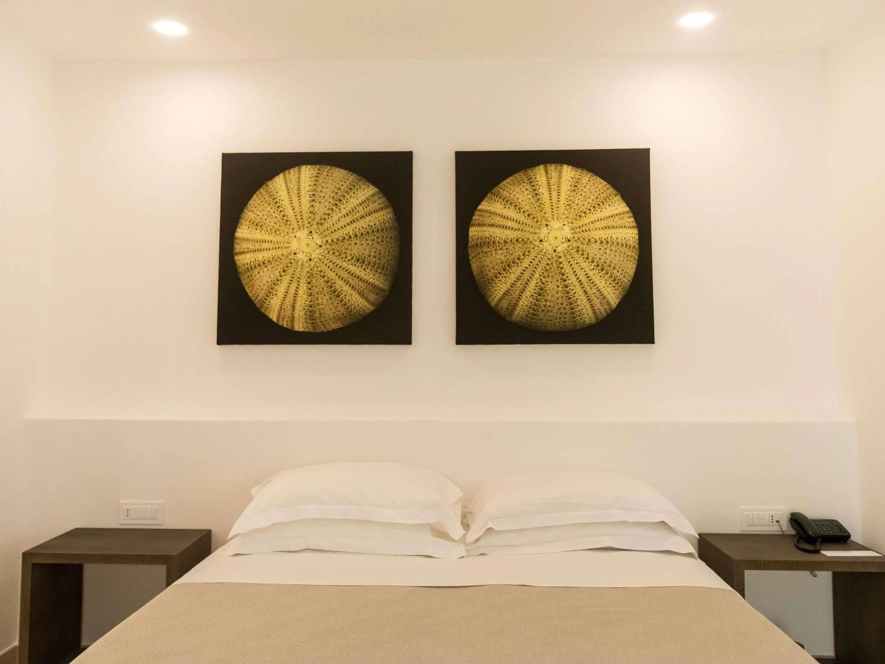 Bedroom in Baia Delle Zagare - Handwritten Collection