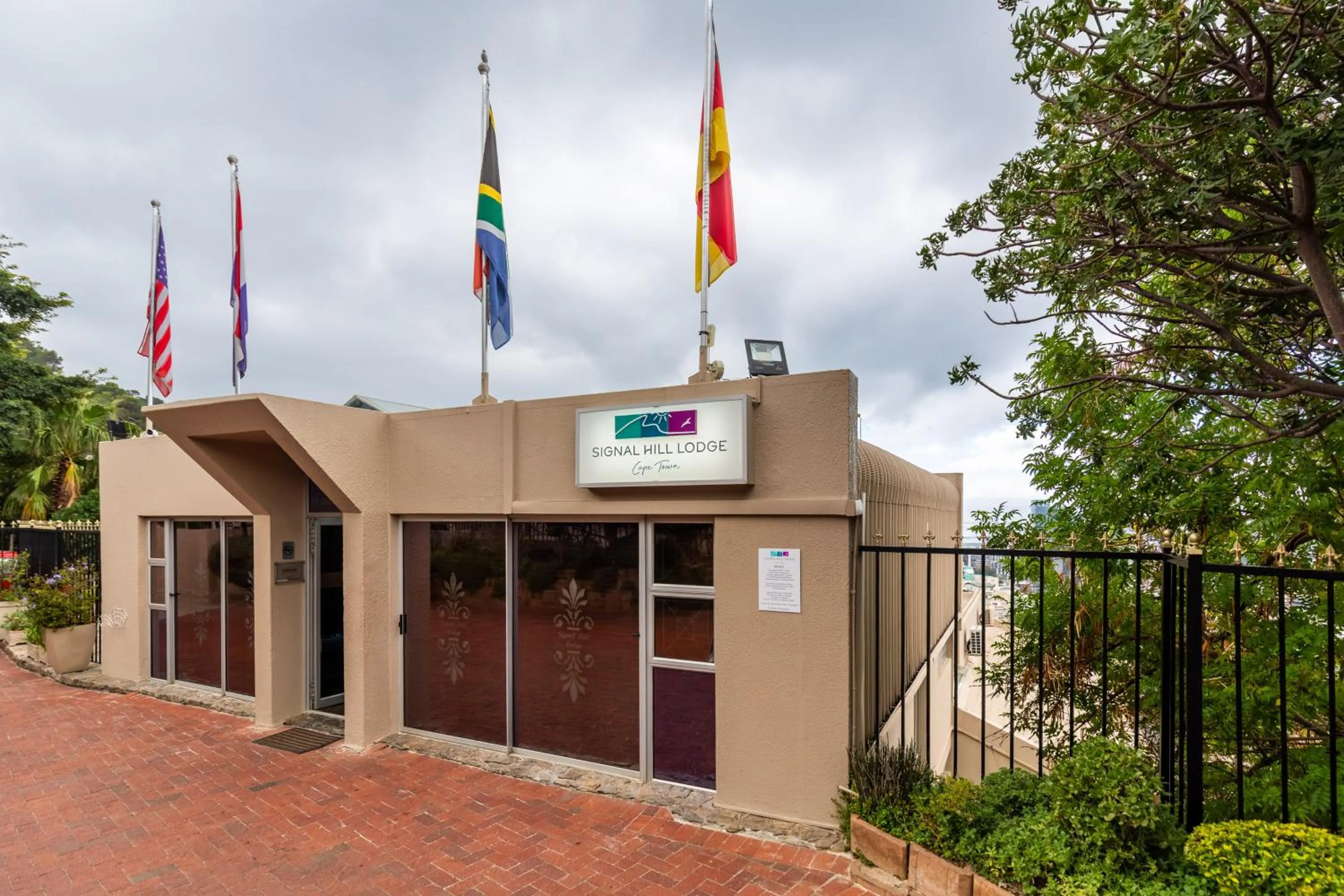 Property building in Signal Hill Lodge