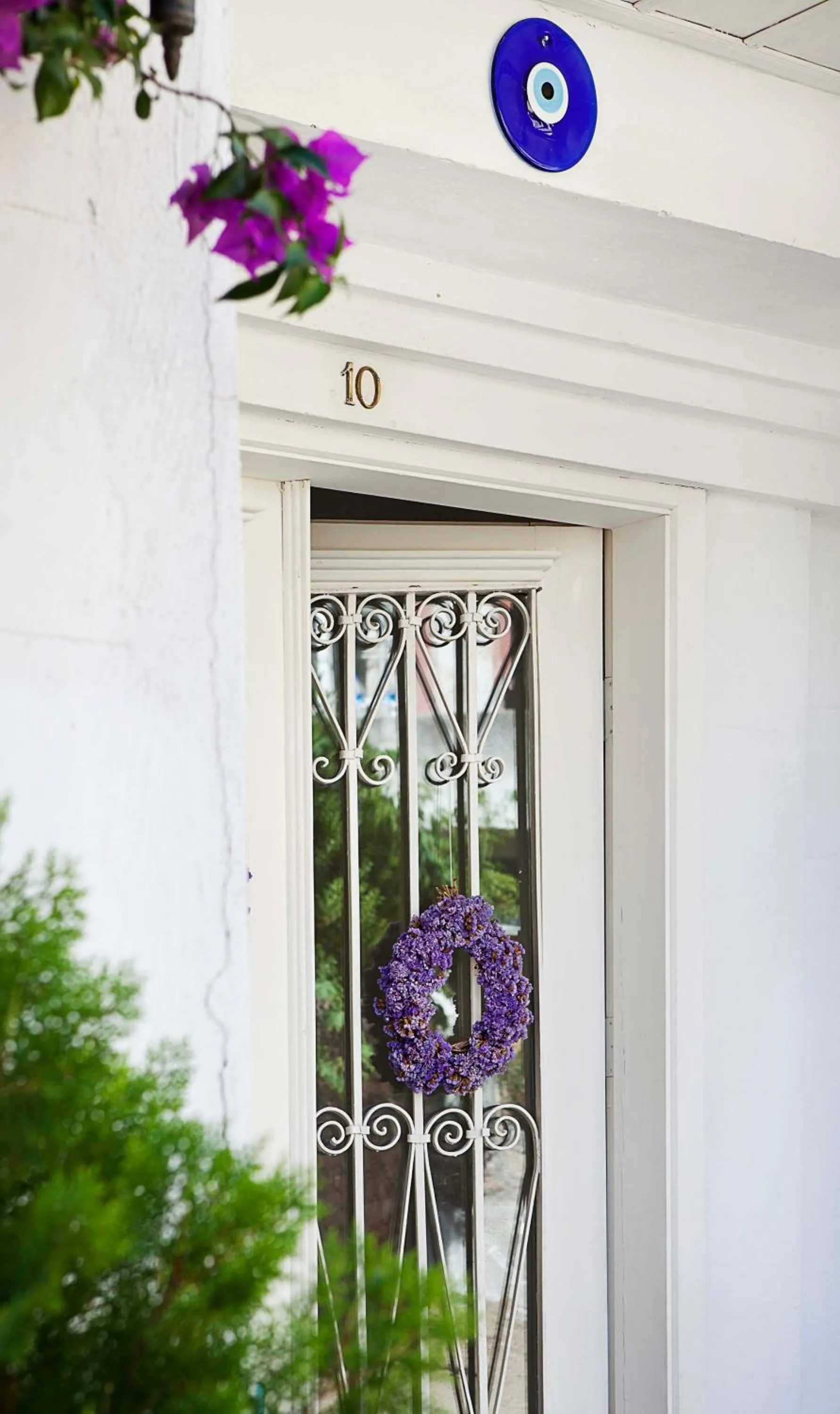 Facade/entrance in Moshinos Hotel