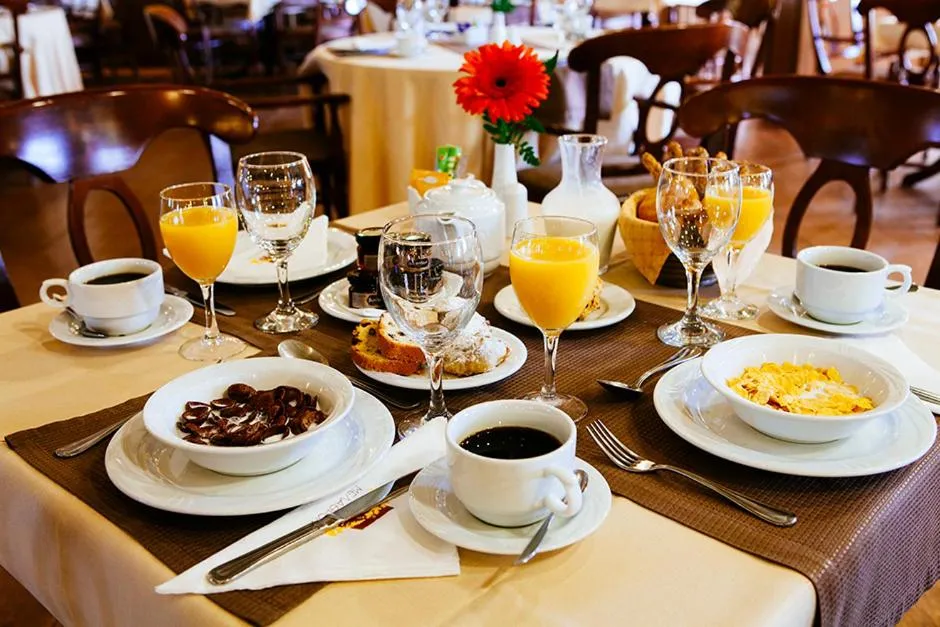 Restaurant/places to eat in Hotel Aiges Melathron