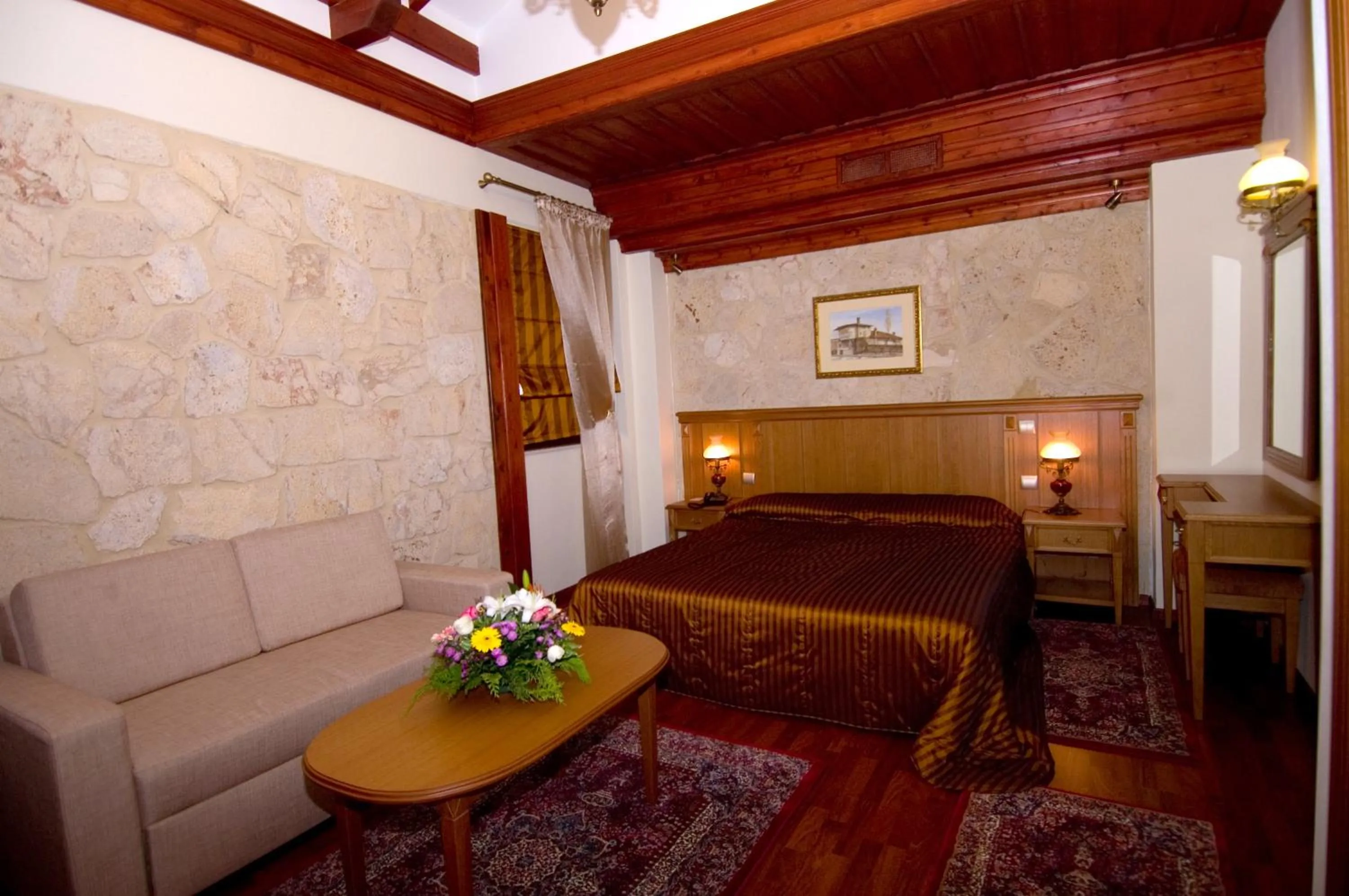 Photo of the whole room, Bed in Hotel Aiges Melathron