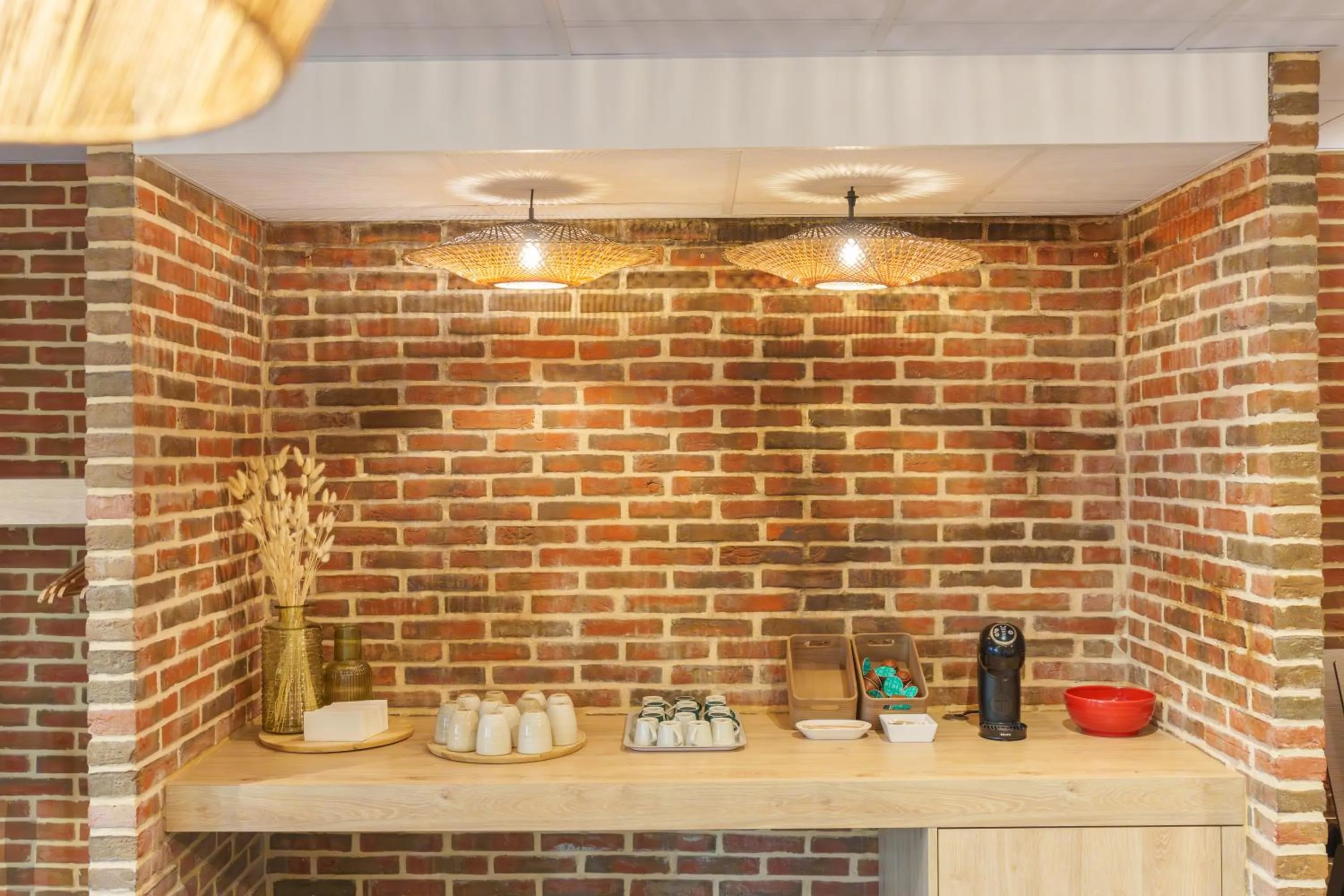 Meeting/conference room in Ibis Laon - Hôtel Restaurant