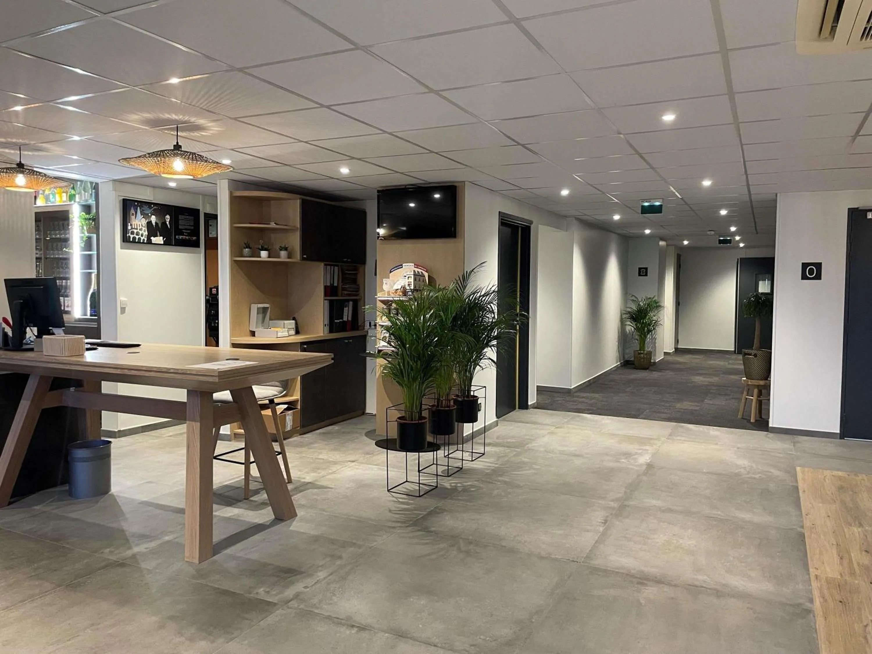 Property building in Ibis Laon - Hôtel Restaurant