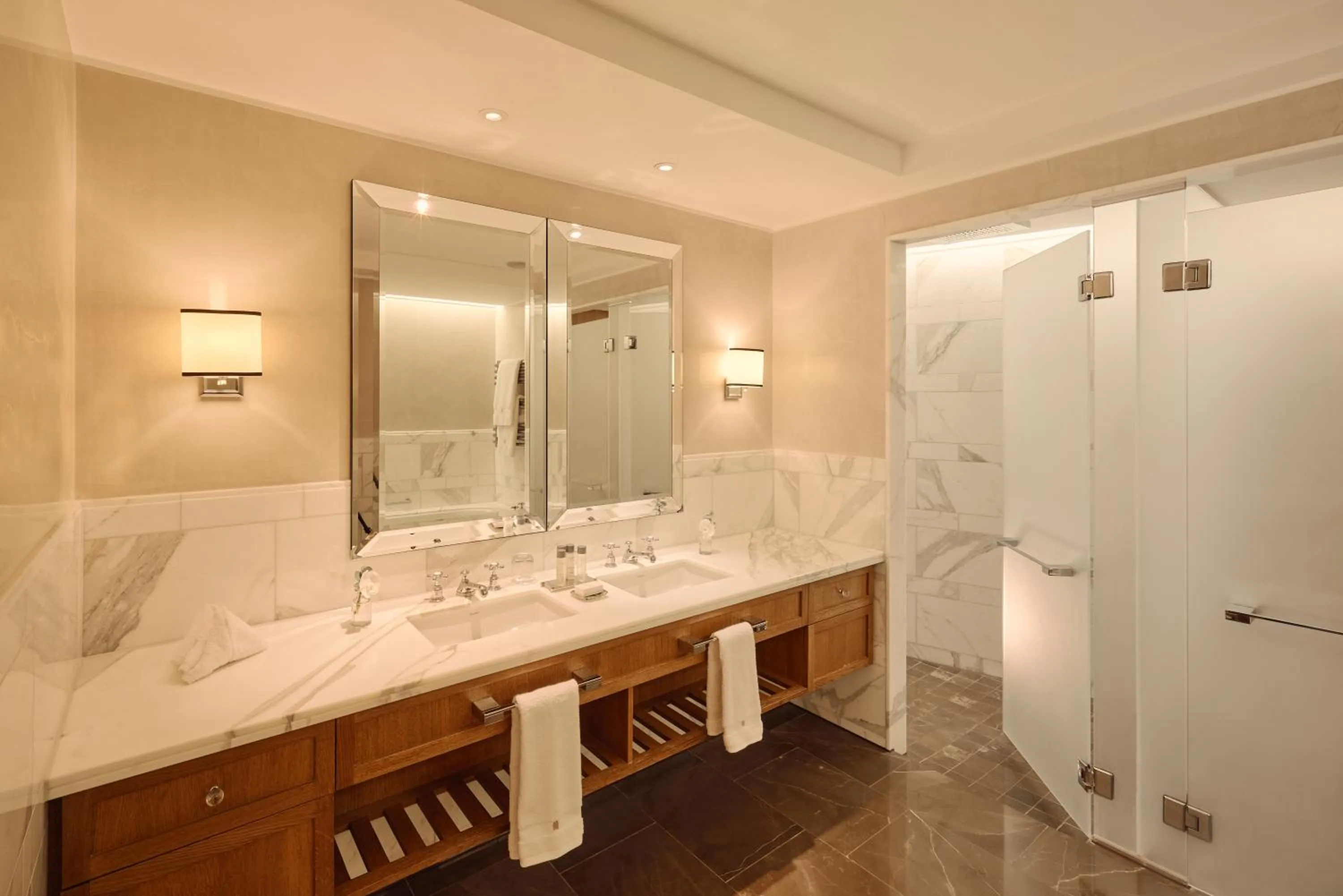 Bathroom in Corinthia London