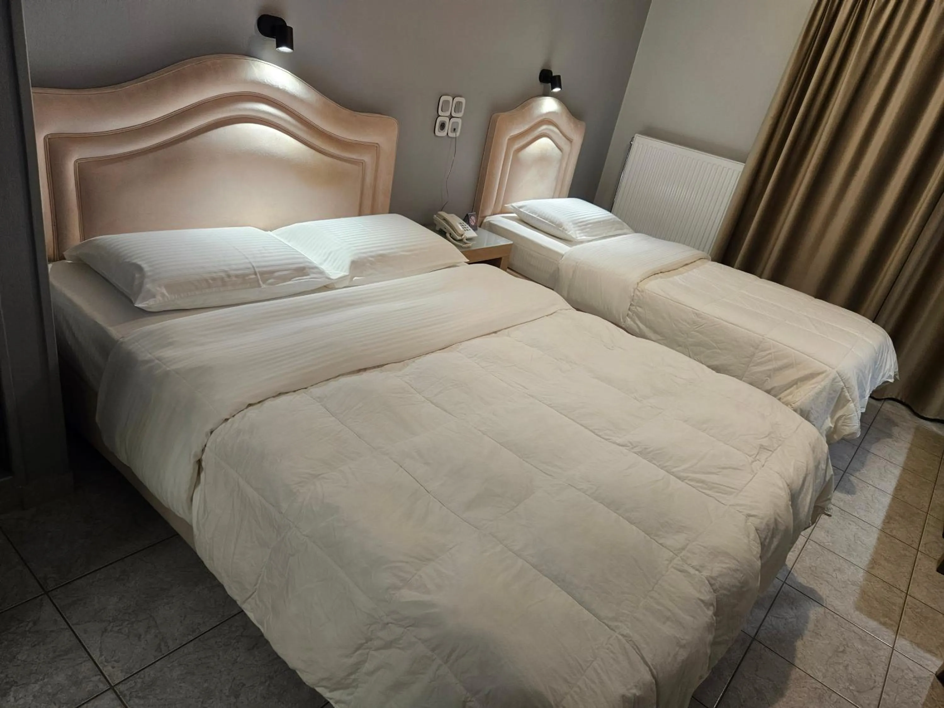 Bed in Hotel Anastasia