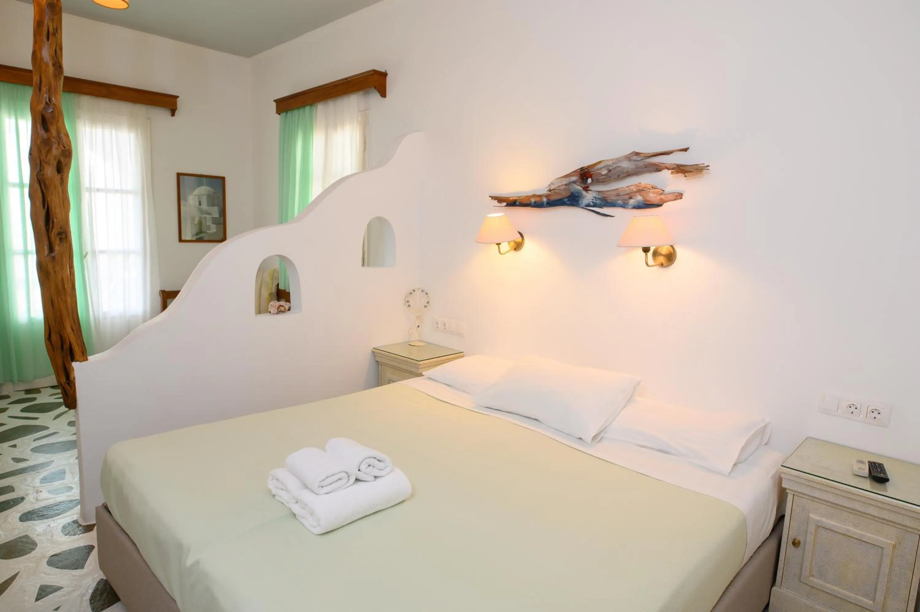 Bed in Lakki Village