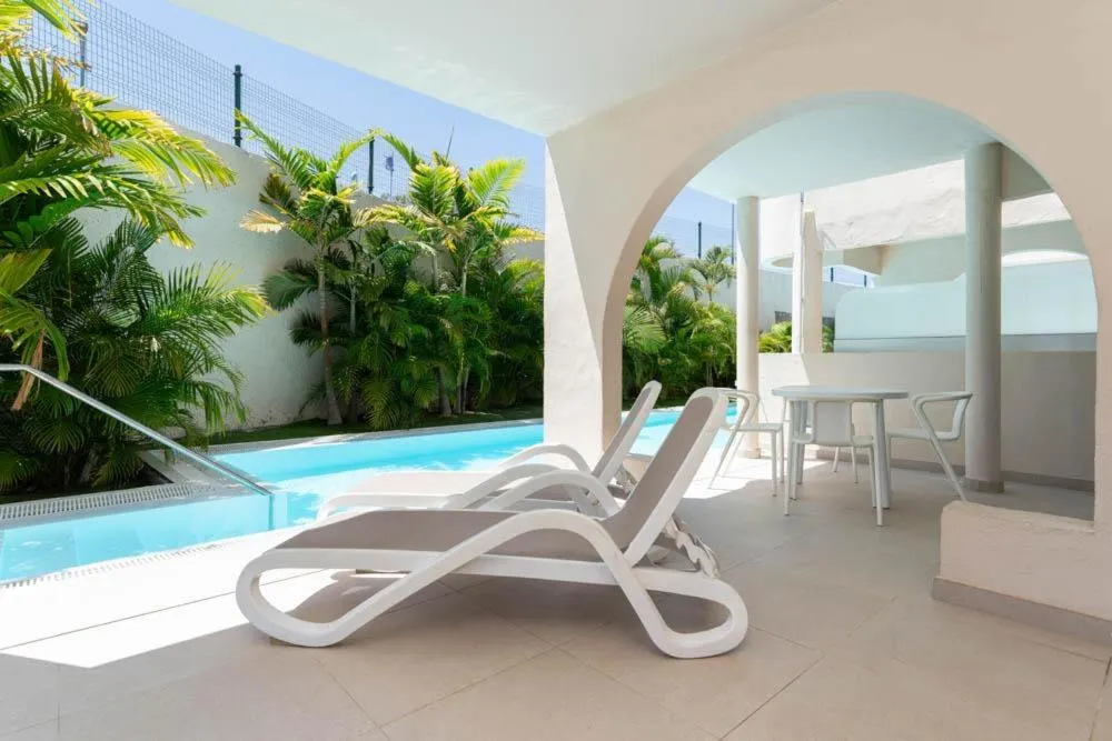 Photo of the whole room in Servatur Eden & Buganvillas