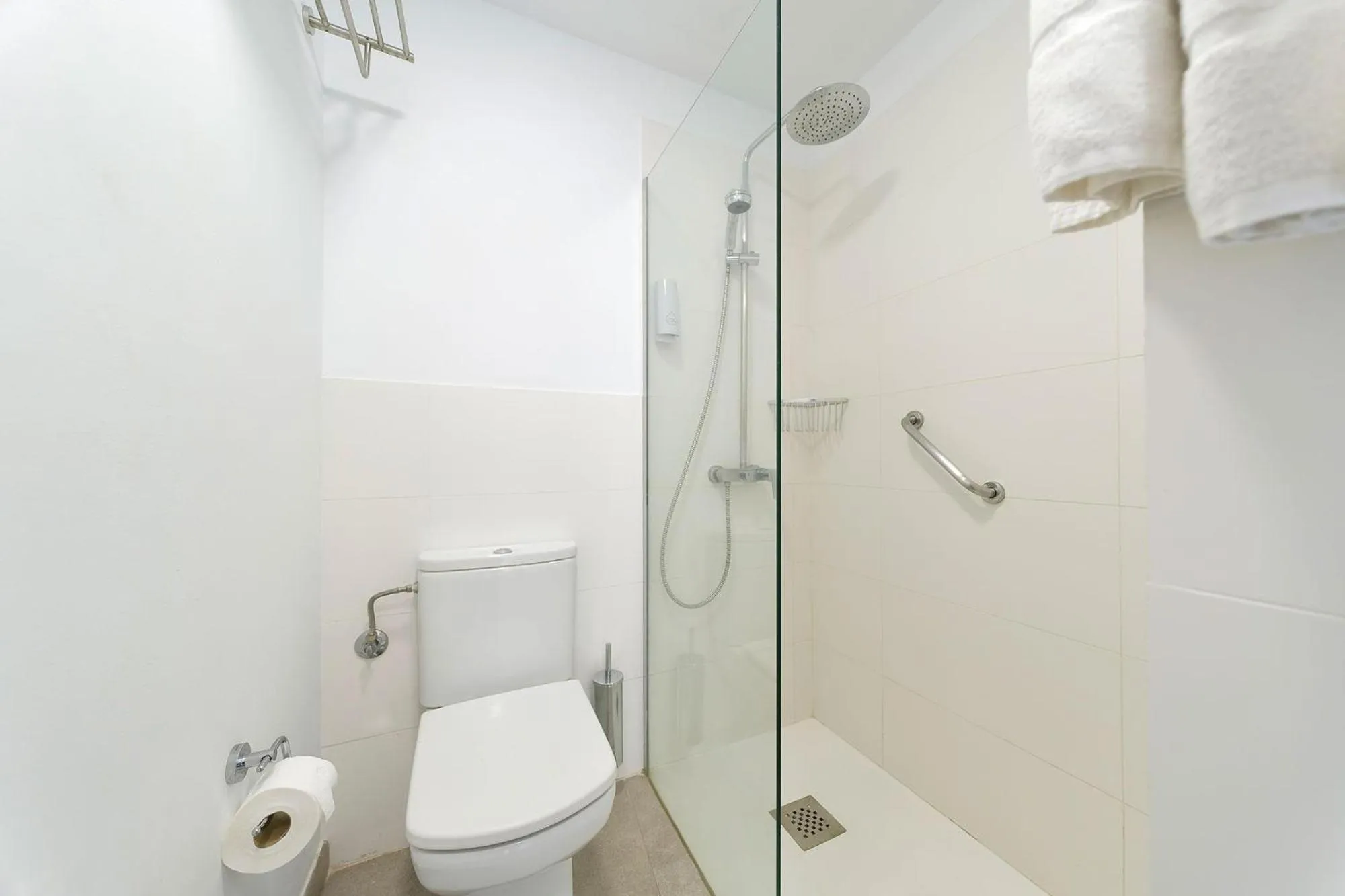 Bathroom in Servatur Eden & Buganvillas