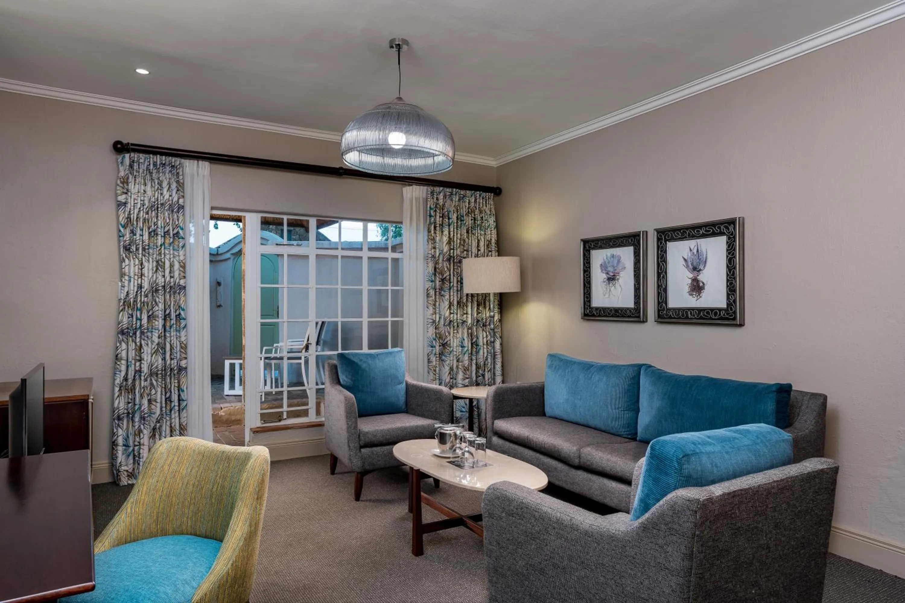 Seating area in Mount Grace Hotel & Spa