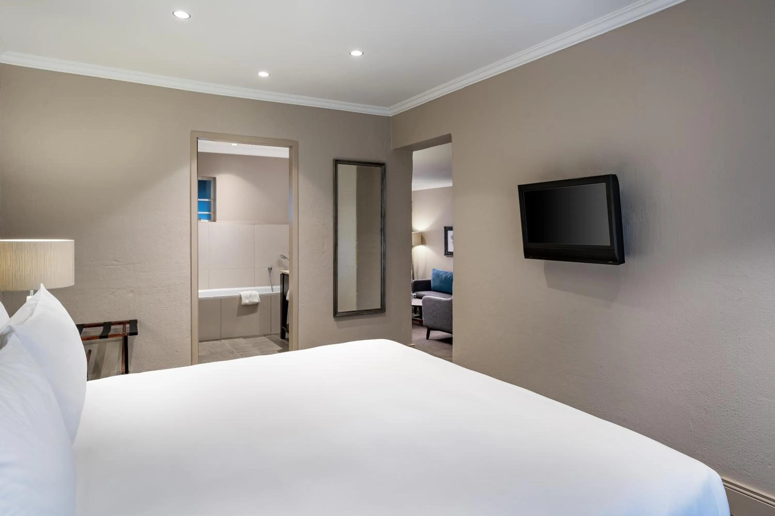 Photo of the whole room, Bed in Mount Grace Hotel & Spa