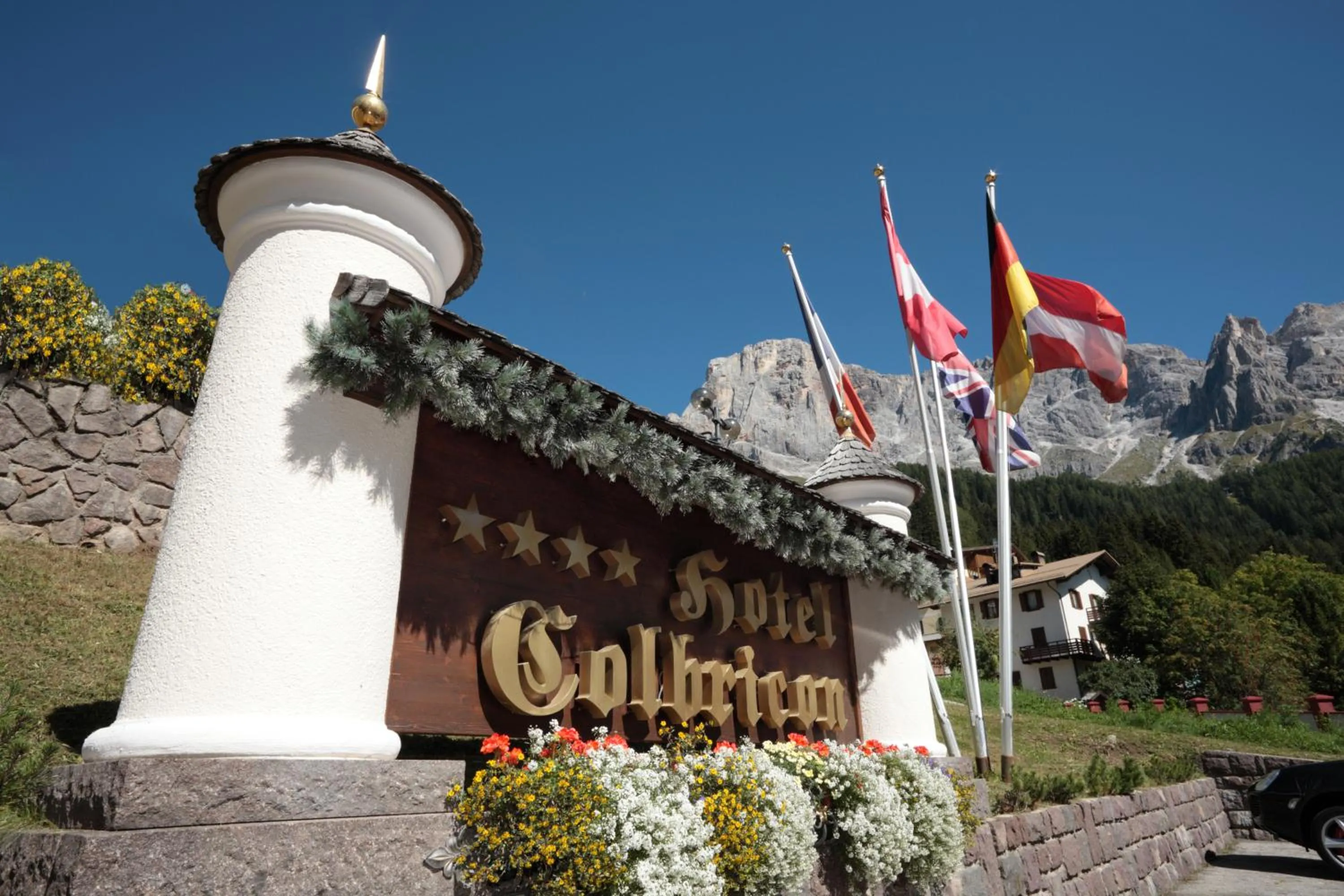 Logo/Certificate/Sign in Hotel Colbricon Beauty & Relax