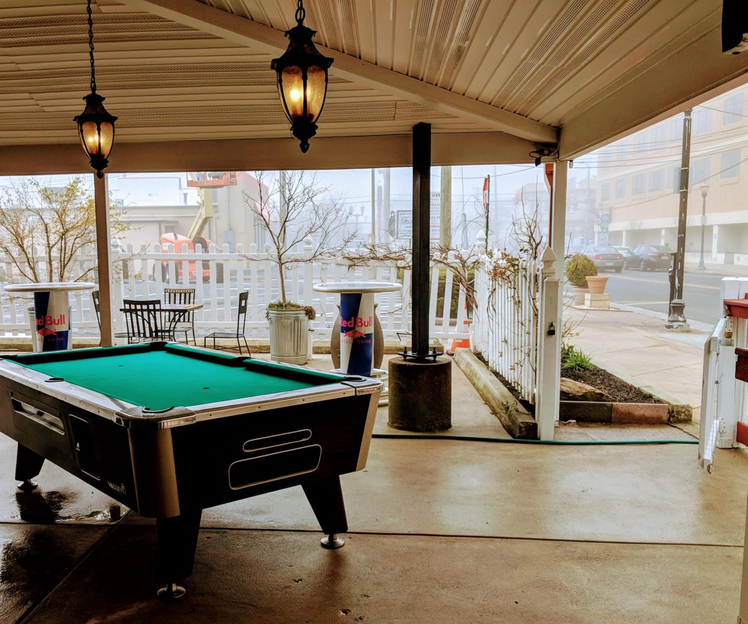 Patio in Chelsea Pub and Inn