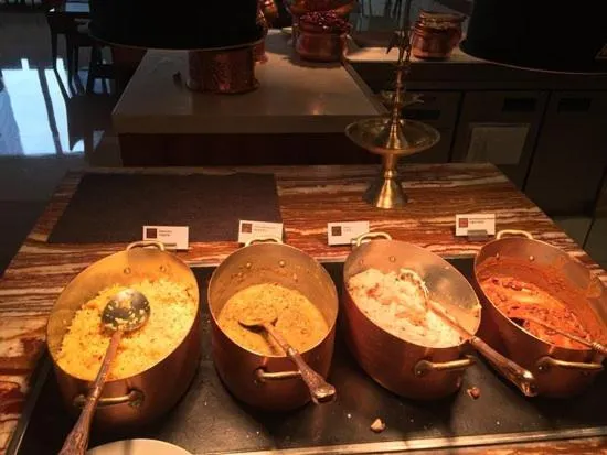 Breakfast in Bellavista Resort Munnar