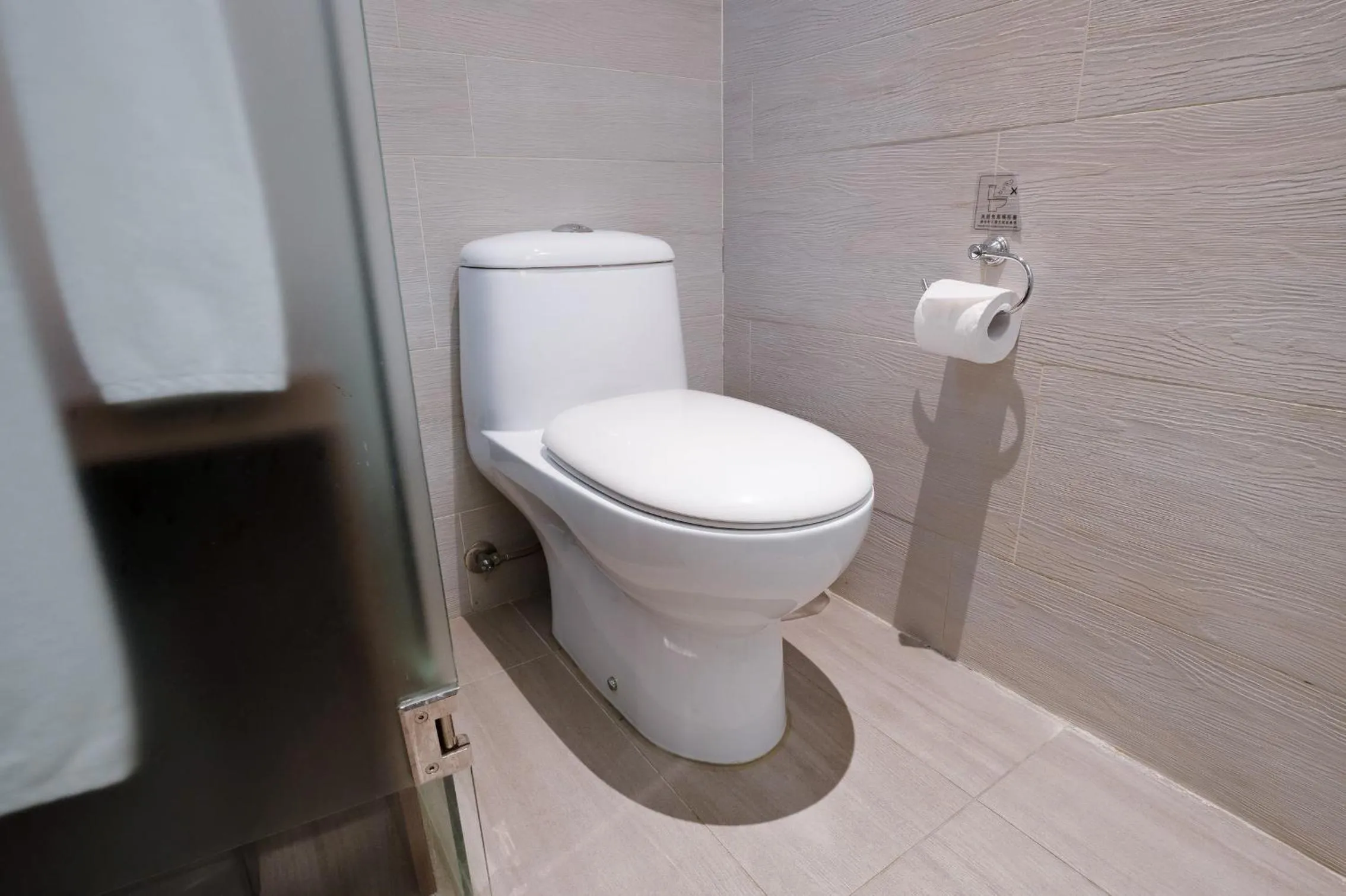 Toilet in CHECK inn Taipei Xinyi