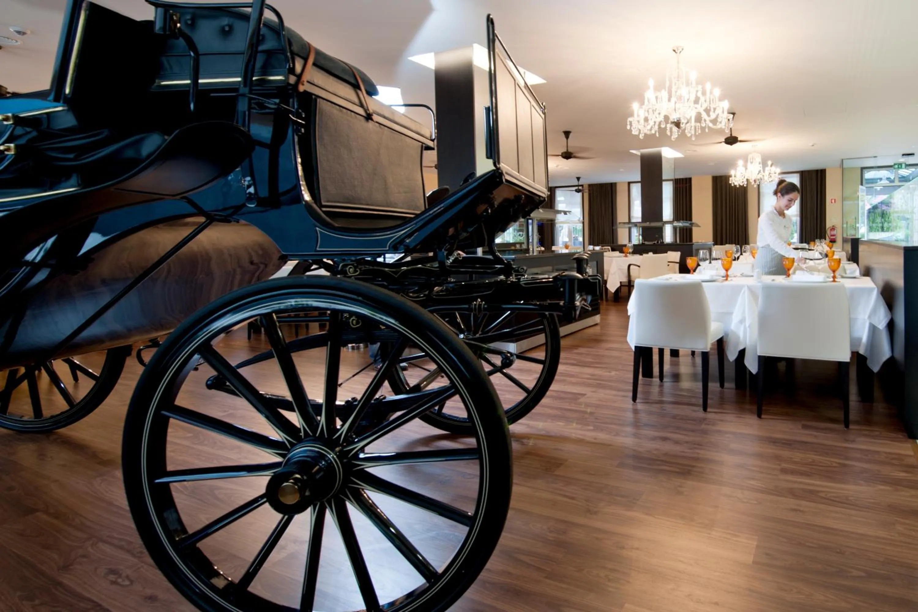 Restaurant/places to eat in SANA Silver Coast Hotel