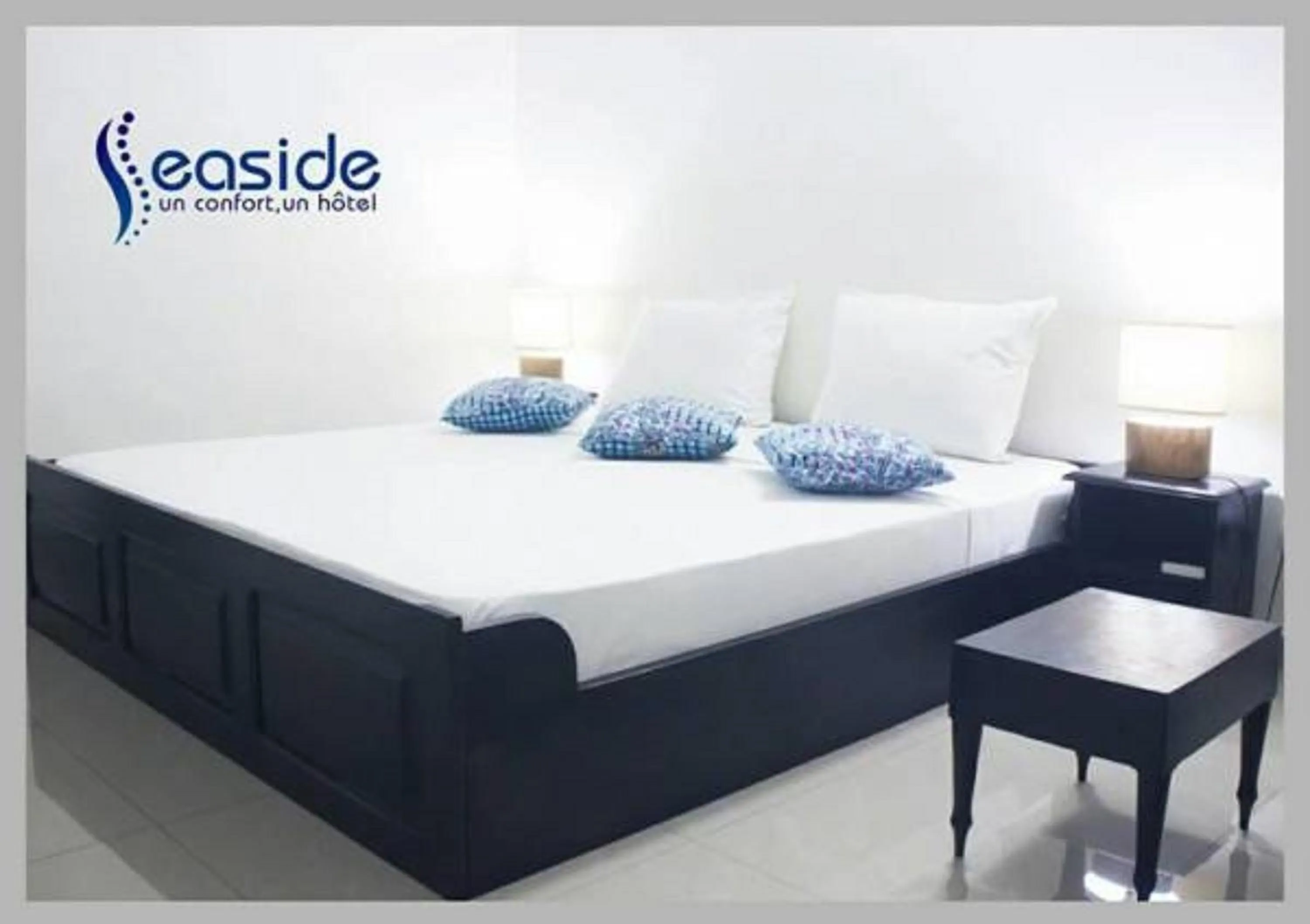 Bed in Hôtel Seaside
