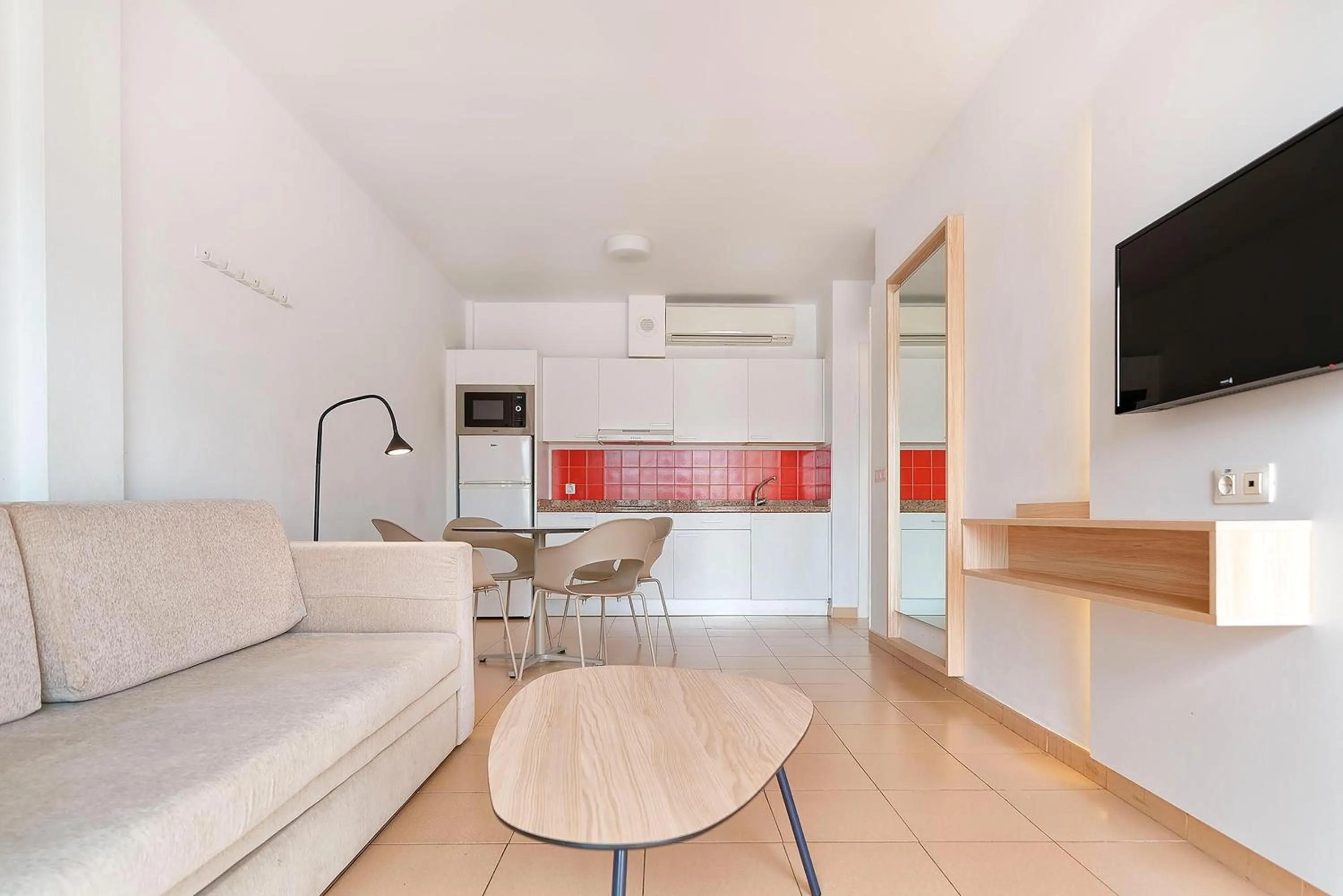 Photo of the whole room in Servatur Altamadores