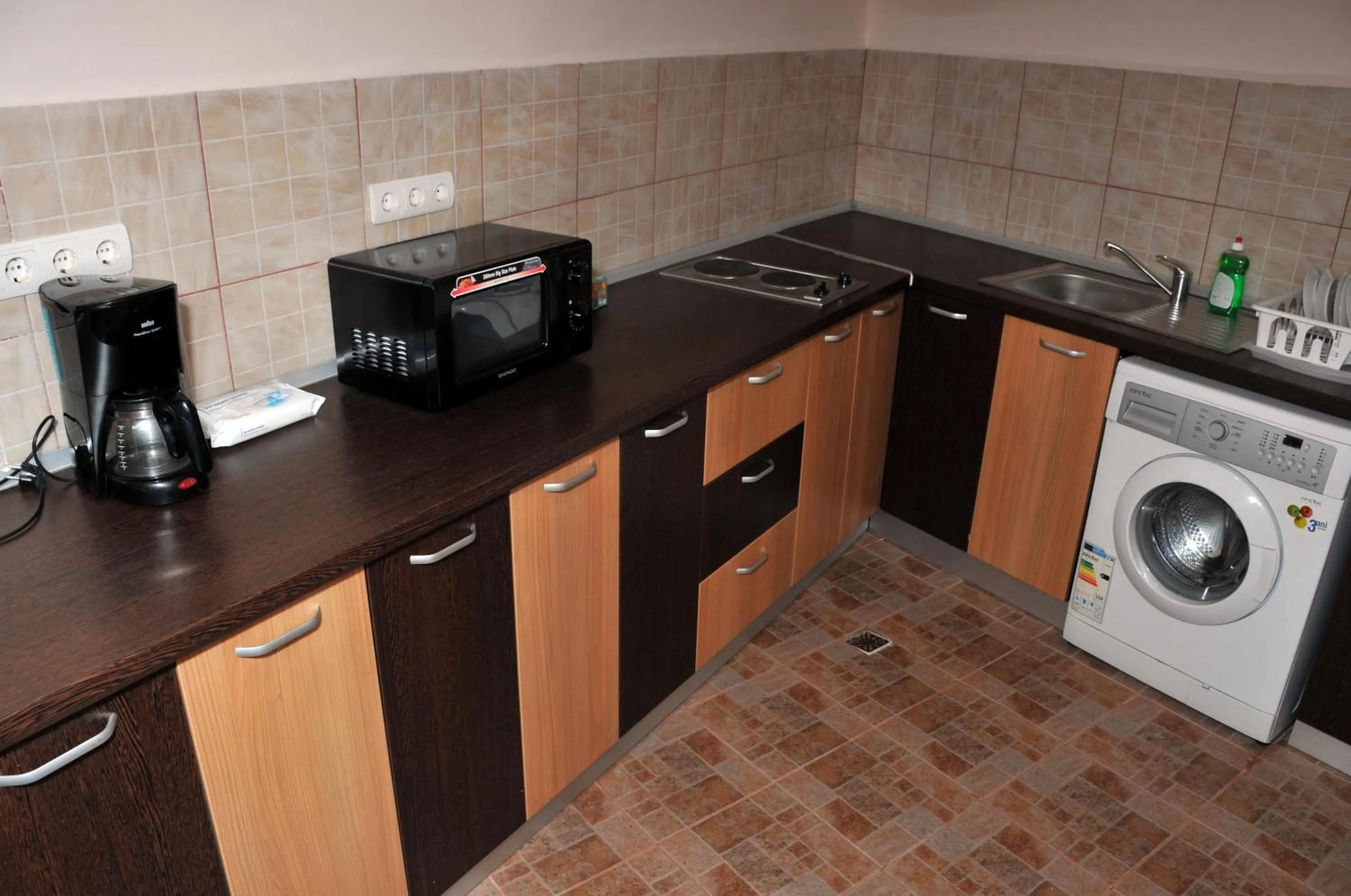 Coffee/tea facilities in Motor House Unirii