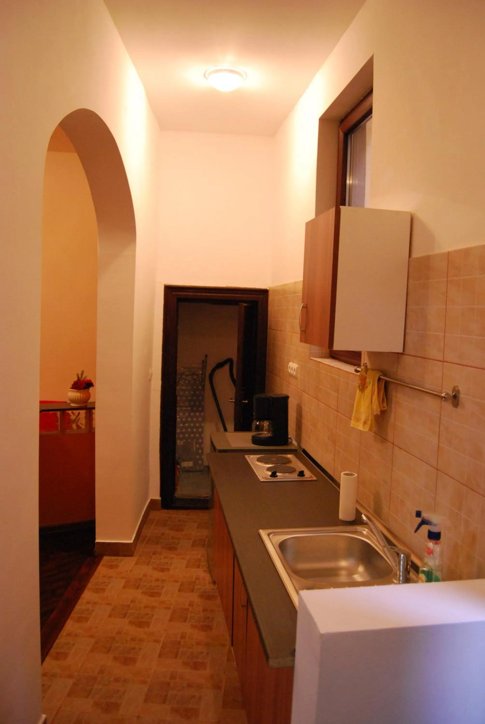 Communal lounge/ TV room in Motor House Unirii