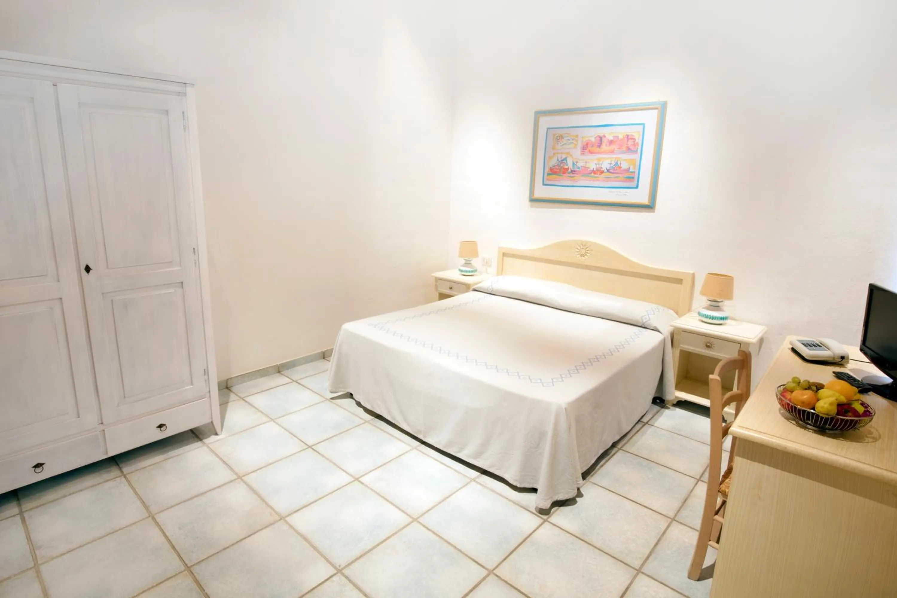 Photo of the whole room, Bed in Li Suari Club Village