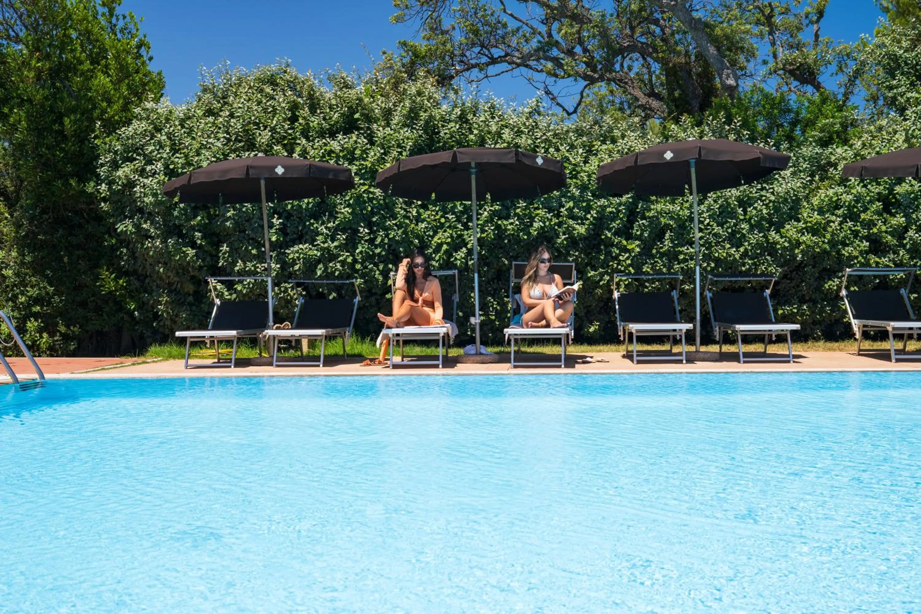 Swimming pool in Li Suari Club Village